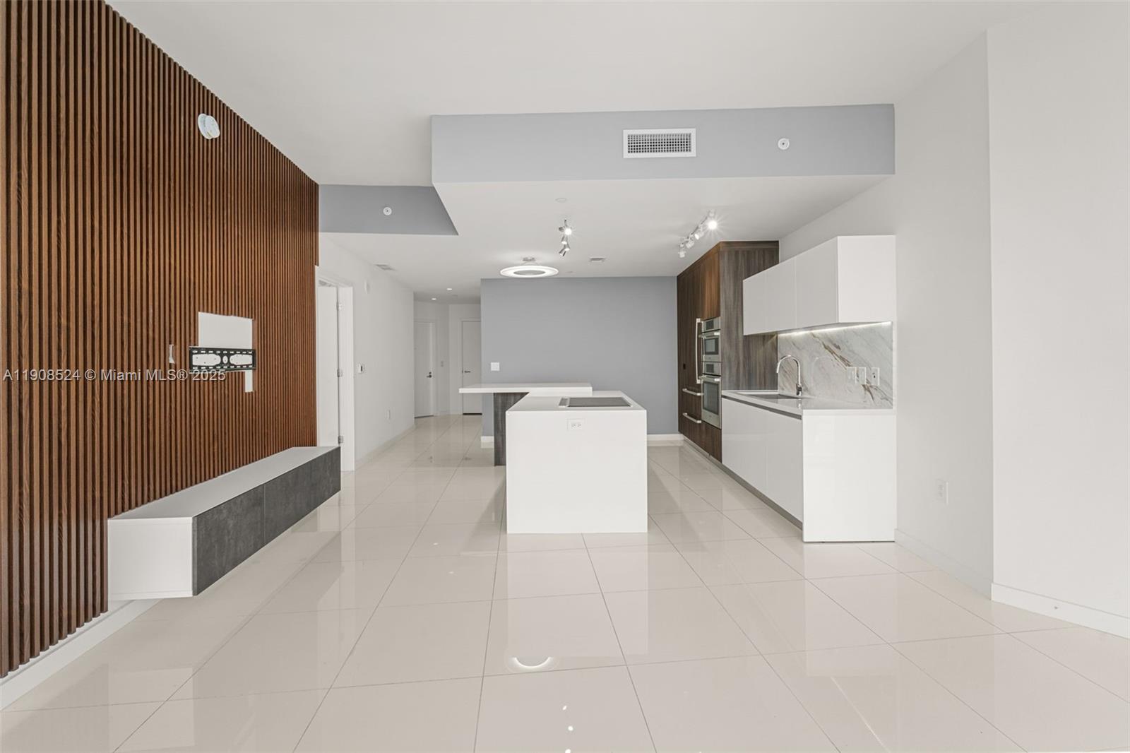 851 NE 1st Ave #4510, Miami FL 33132