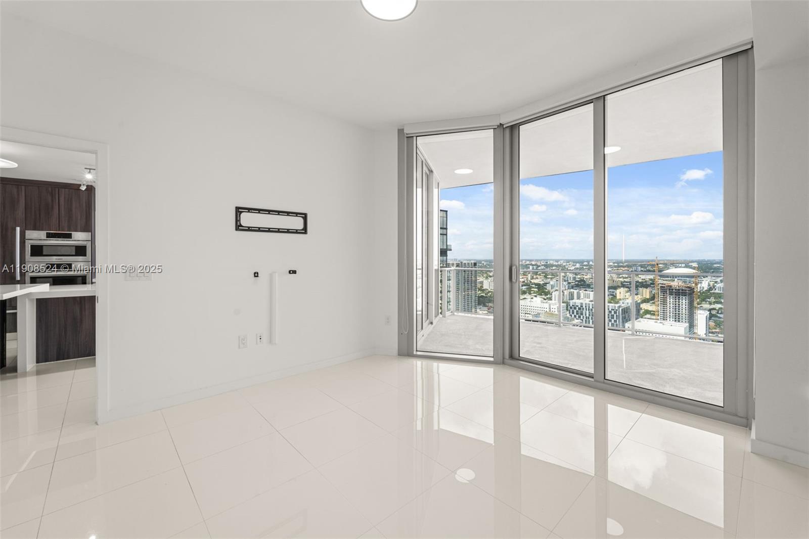 851 NE 1st Ave #4510, Miami FL 33132