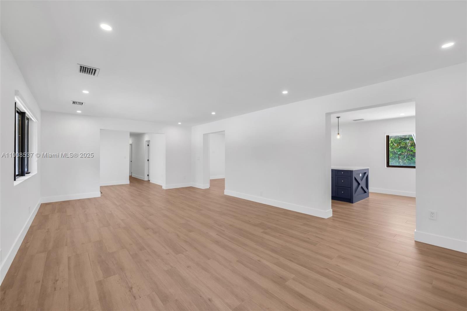 1460 Campamento Ave, Coral Gables FL 33156