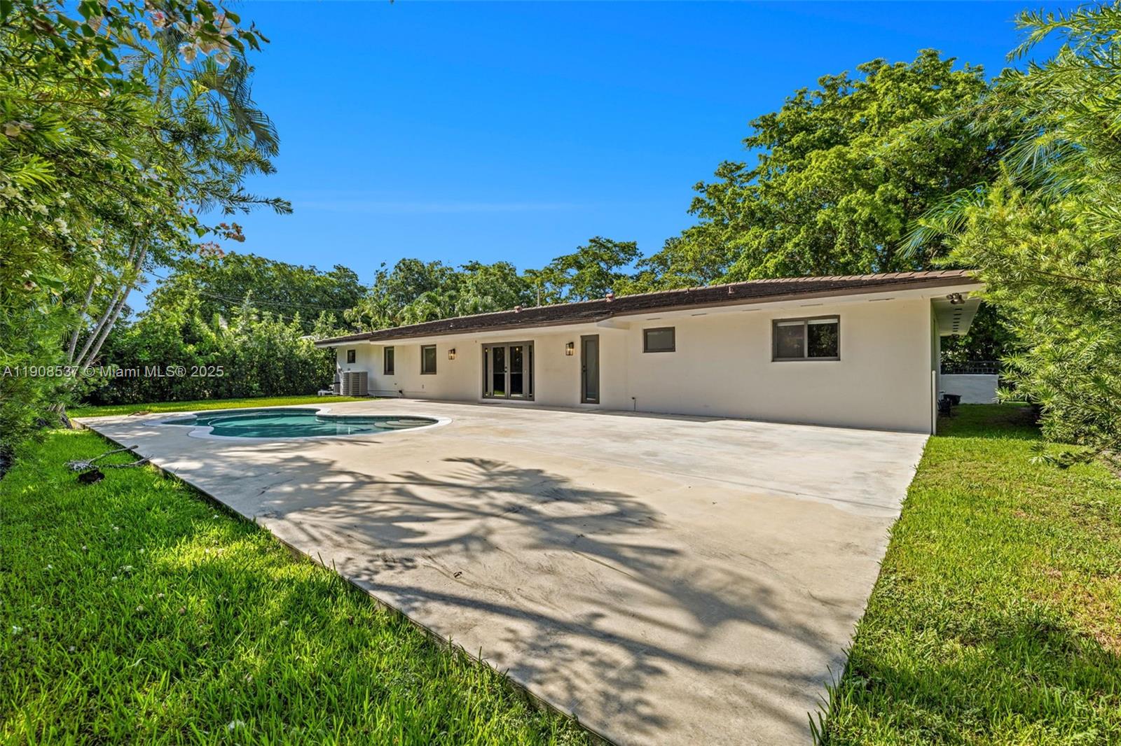 1460 Campamento Ave, Coral Gables FL 33156