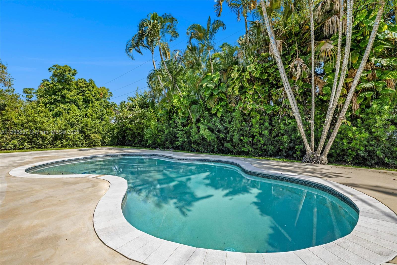 1460 Campamento Ave, Coral Gables FL 33156