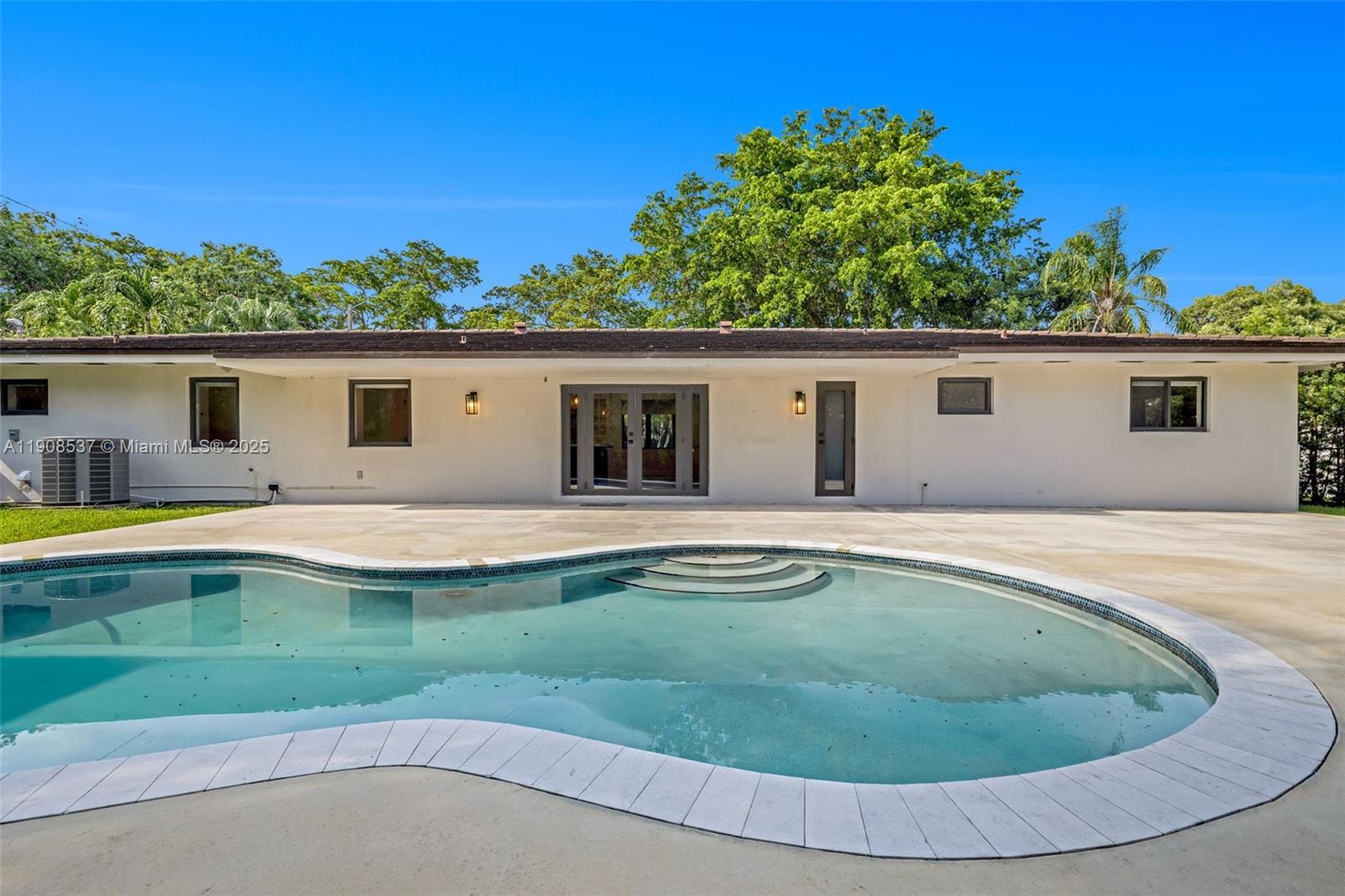 1460 Campamento Ave, Coral Gables FL 33156