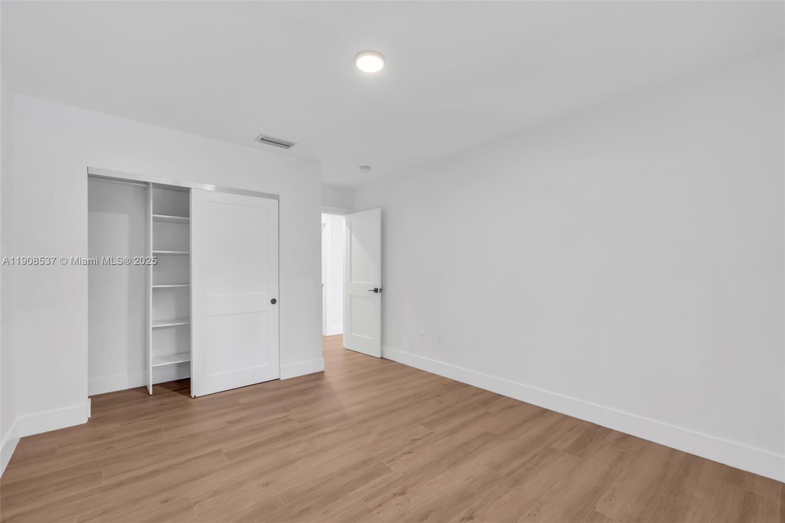 1460 Campamento Ave, Coral Gables FL 33156