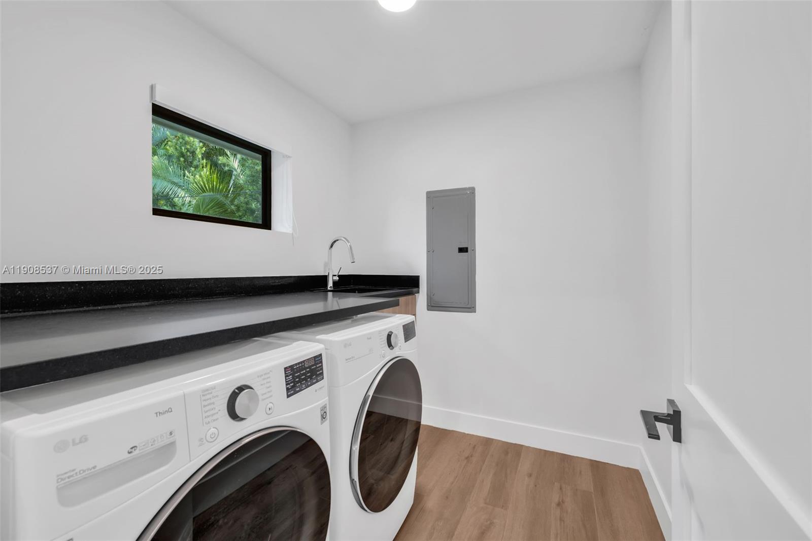 1460 Campamento Ave, Coral Gables FL 33156