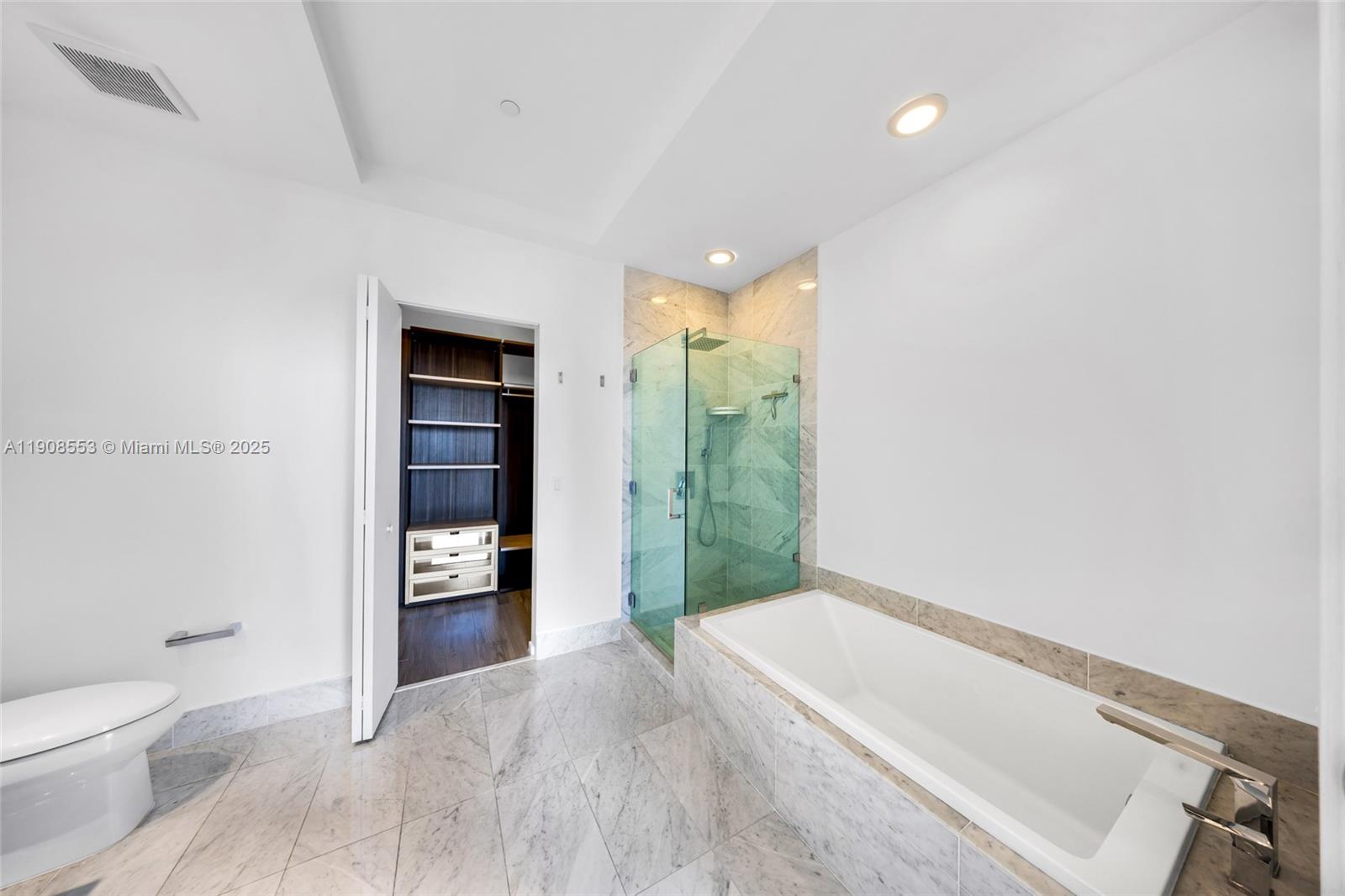 801 S Miami Ave #5204, Miami FL 33130
