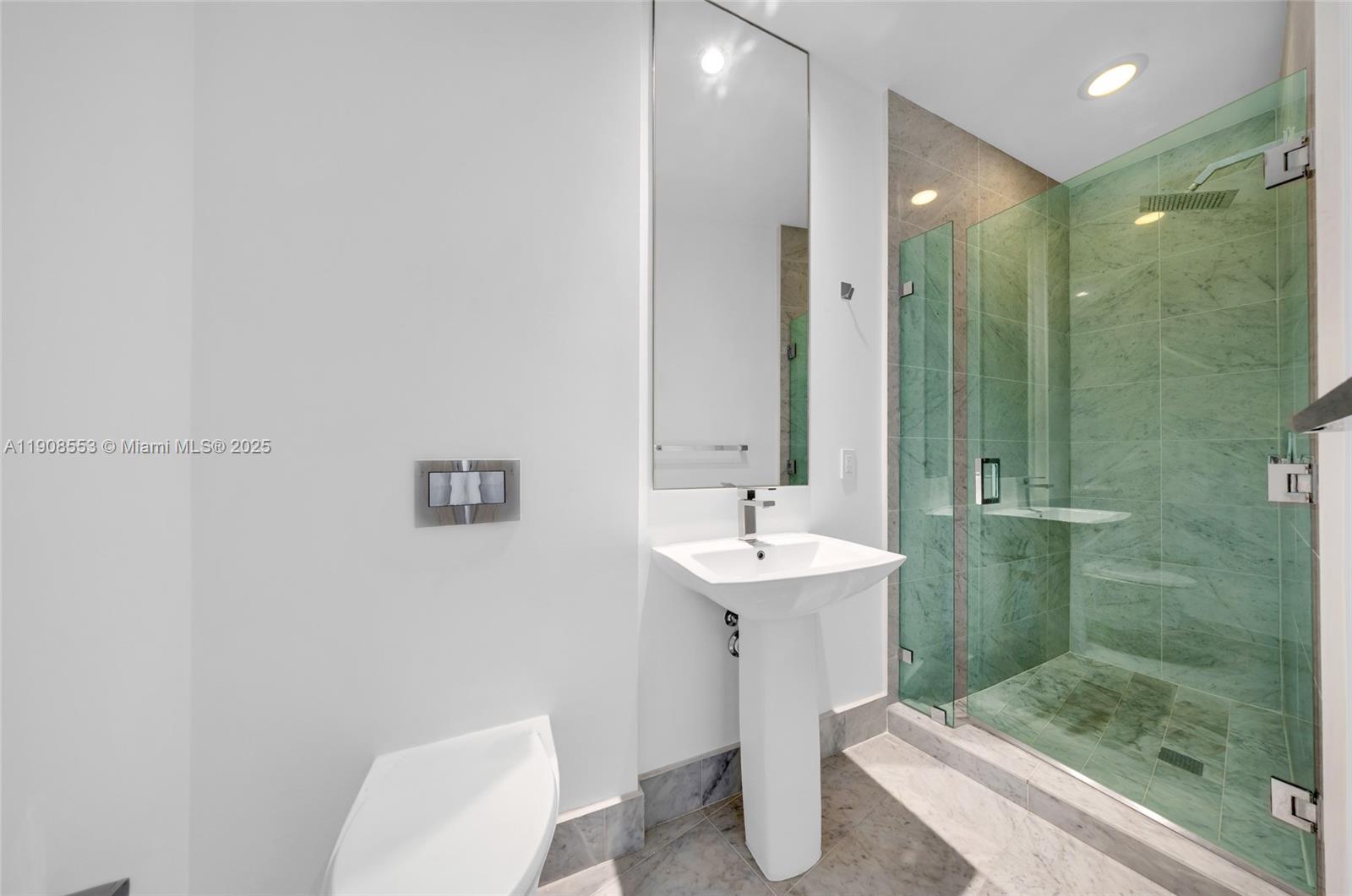 801 S Miami Ave #5204, Miami FL 33130