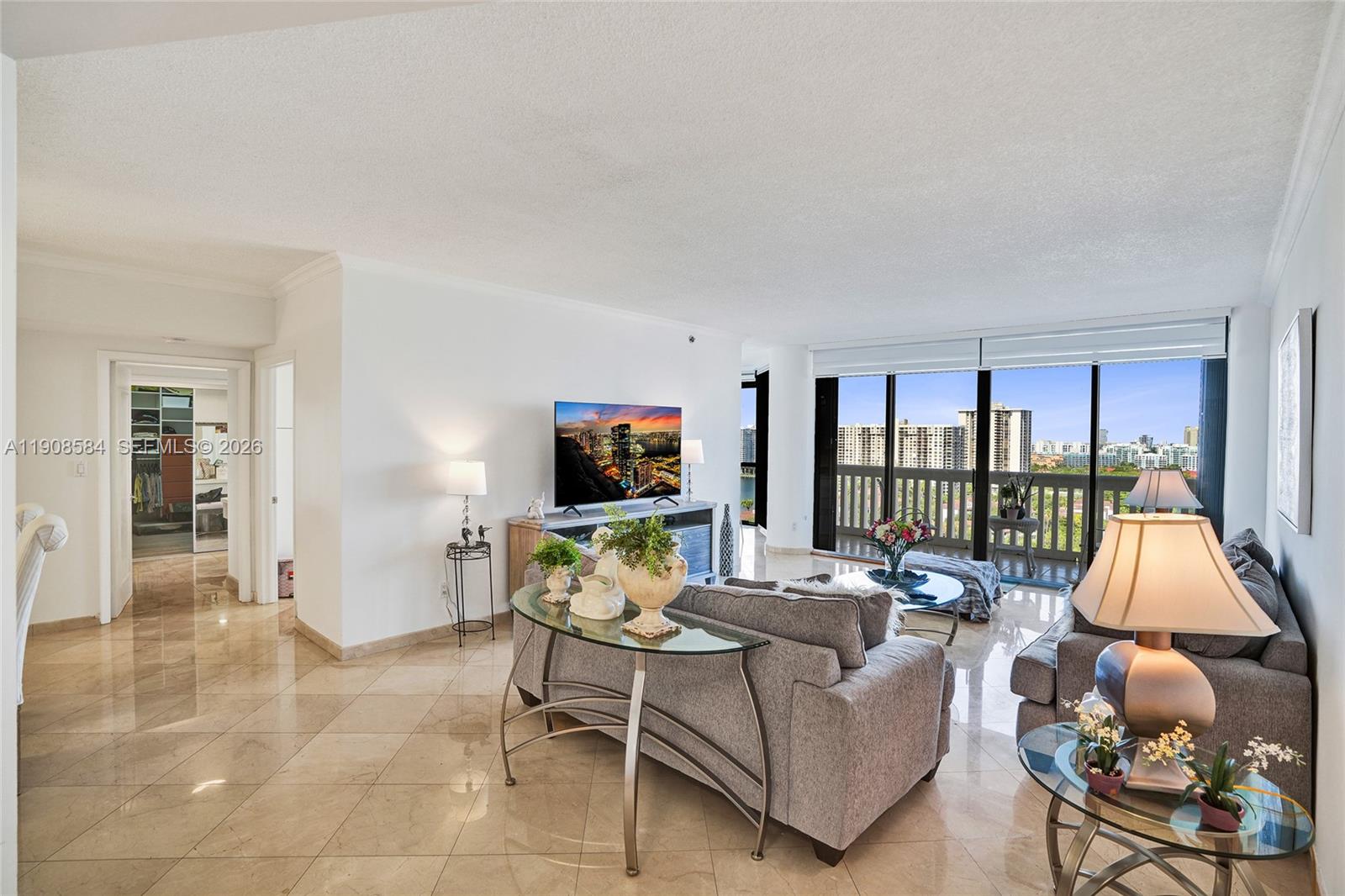 2000 Island Blvd #1710, Aventura FL 33160