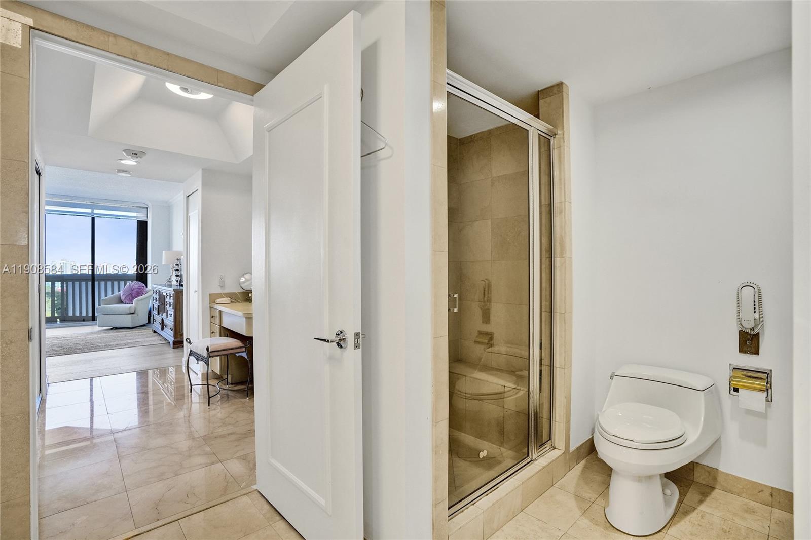 2000 Island Blvd #1710, Aventura FL 33160