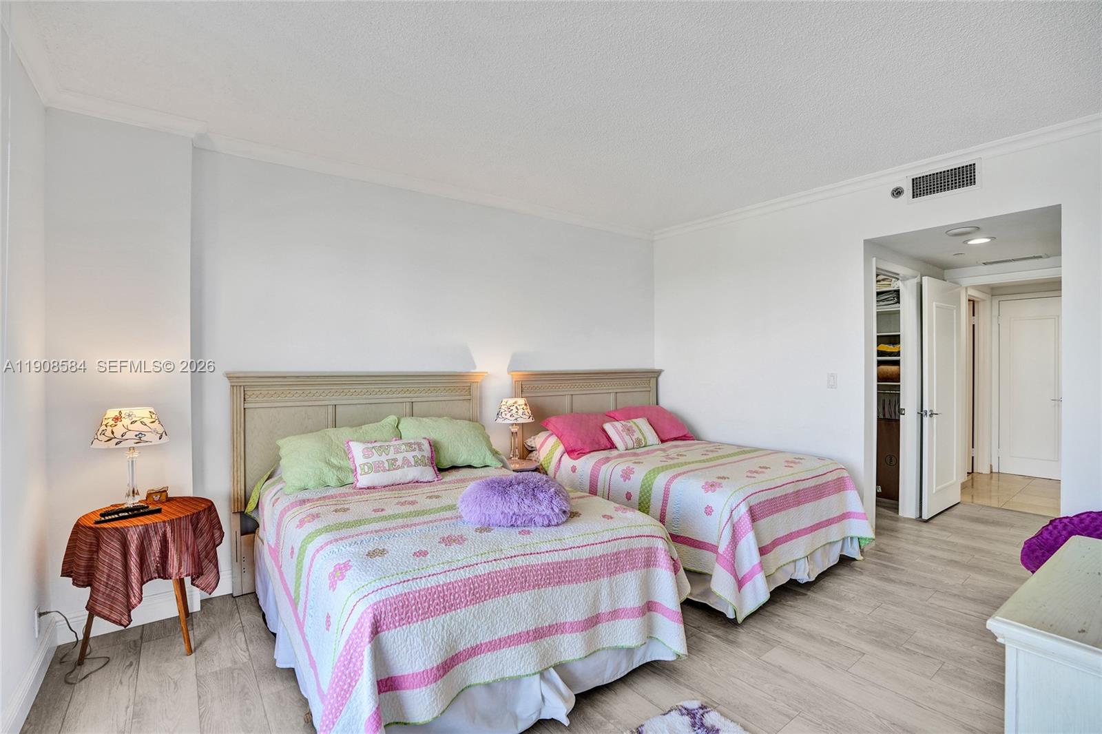 2000 Island Blvd #1710, Aventura FL 33160