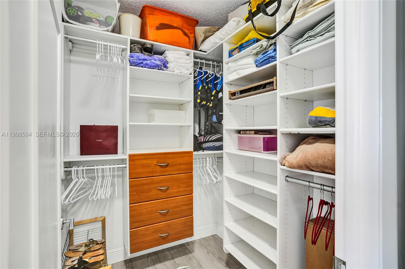 2000 Island Blvd #1710, Aventura FL 33160