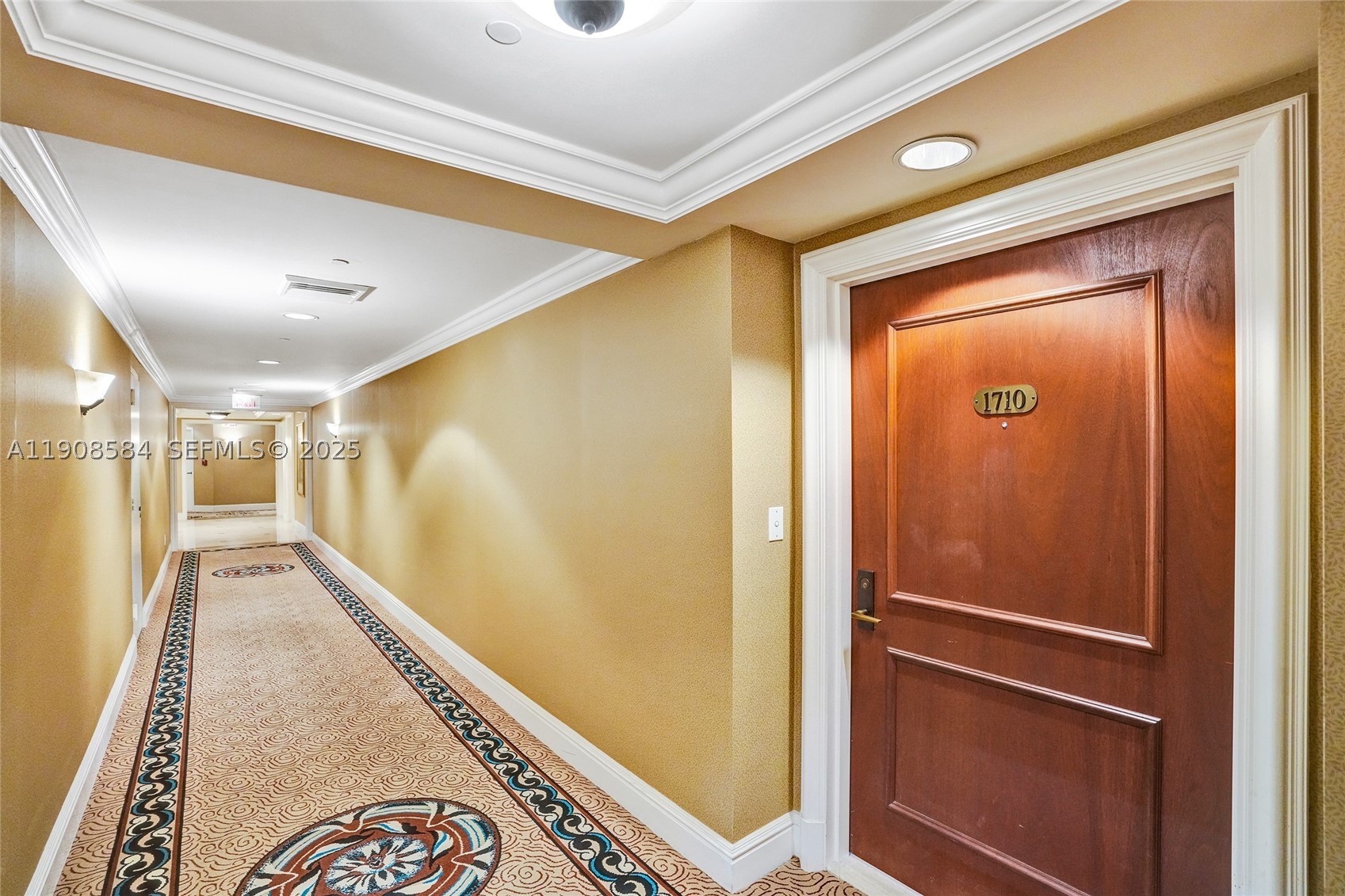 2000 Island Blvd #1710, Aventura FL 33160