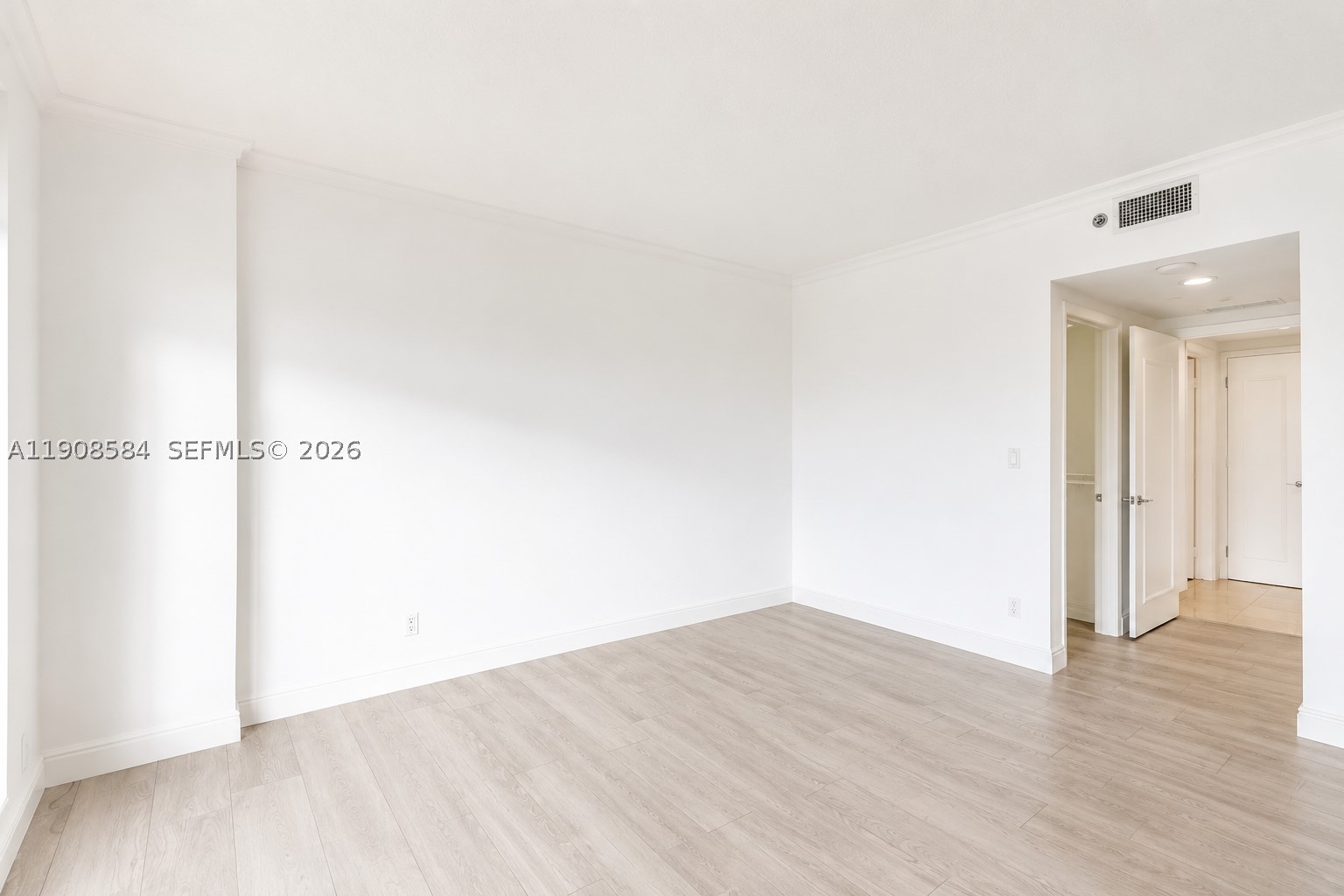 2000 Island Blvd #1710, Aventura FL 33160
