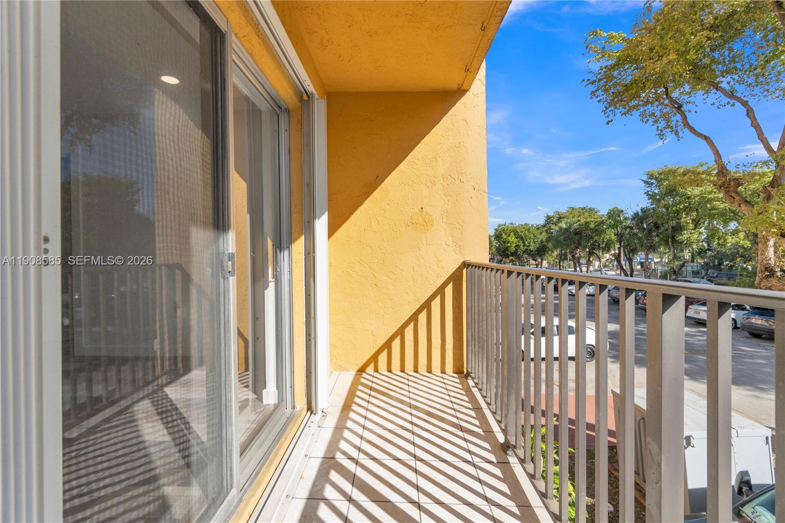 4709 NW 7th St #204-9, Miami FL 33126