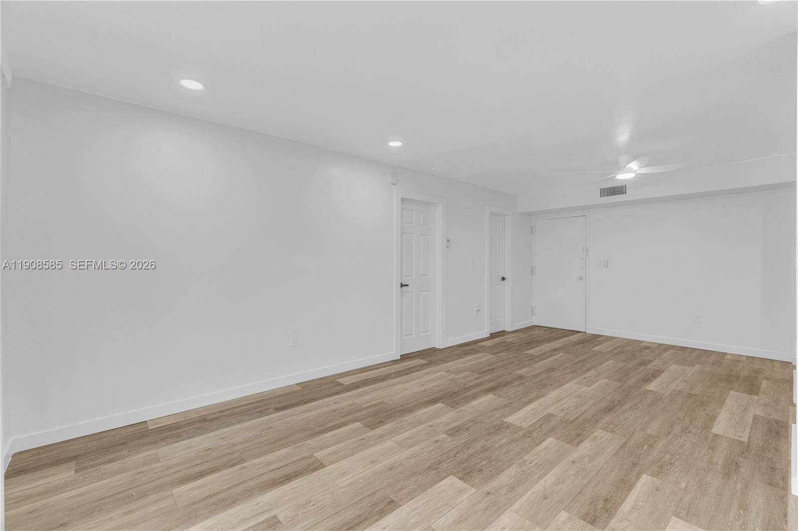 4709 NW 7th St #204-9, Miami FL 33126