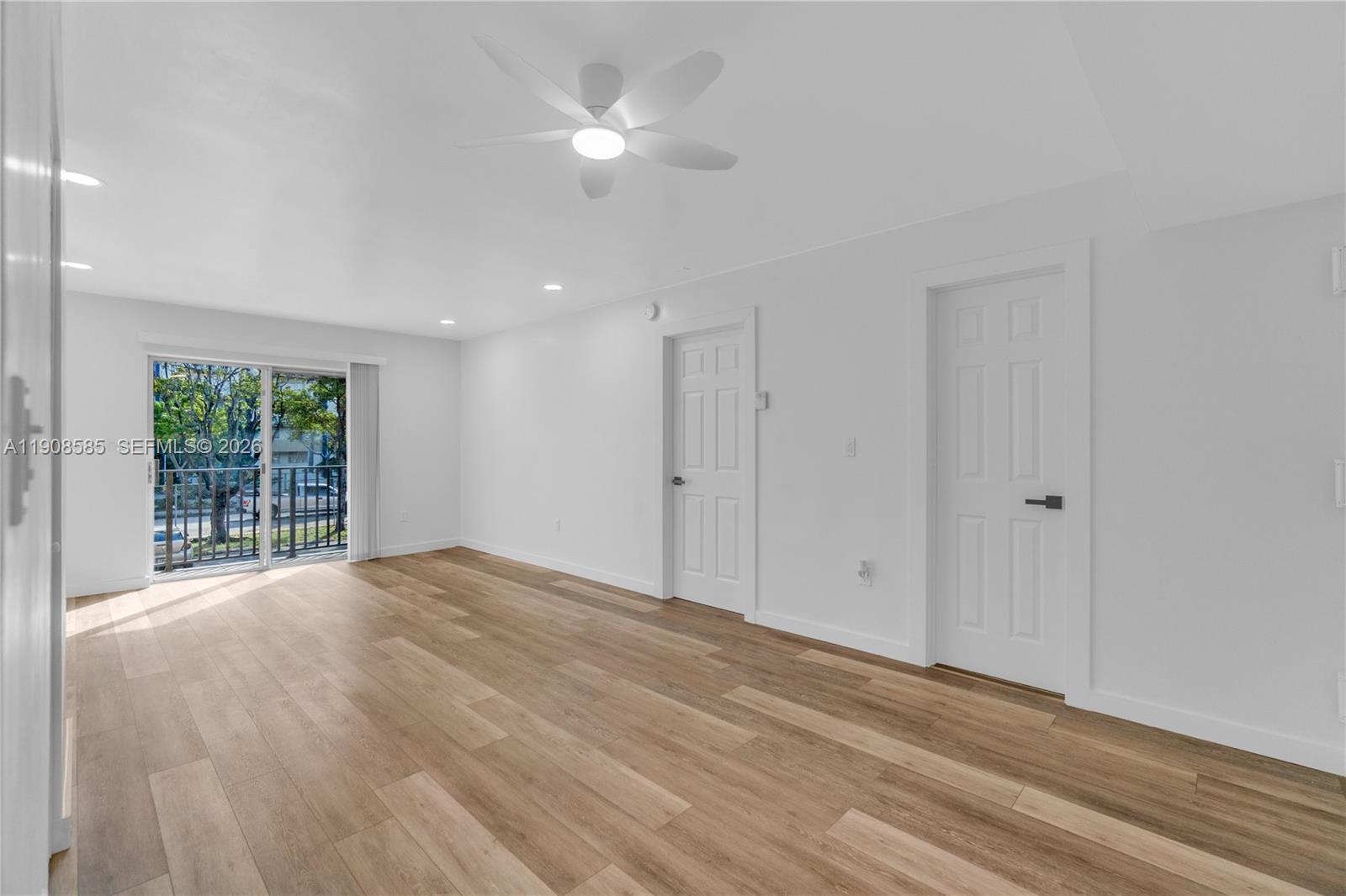 4709 NW 7th St #204-9, Miami FL 33126