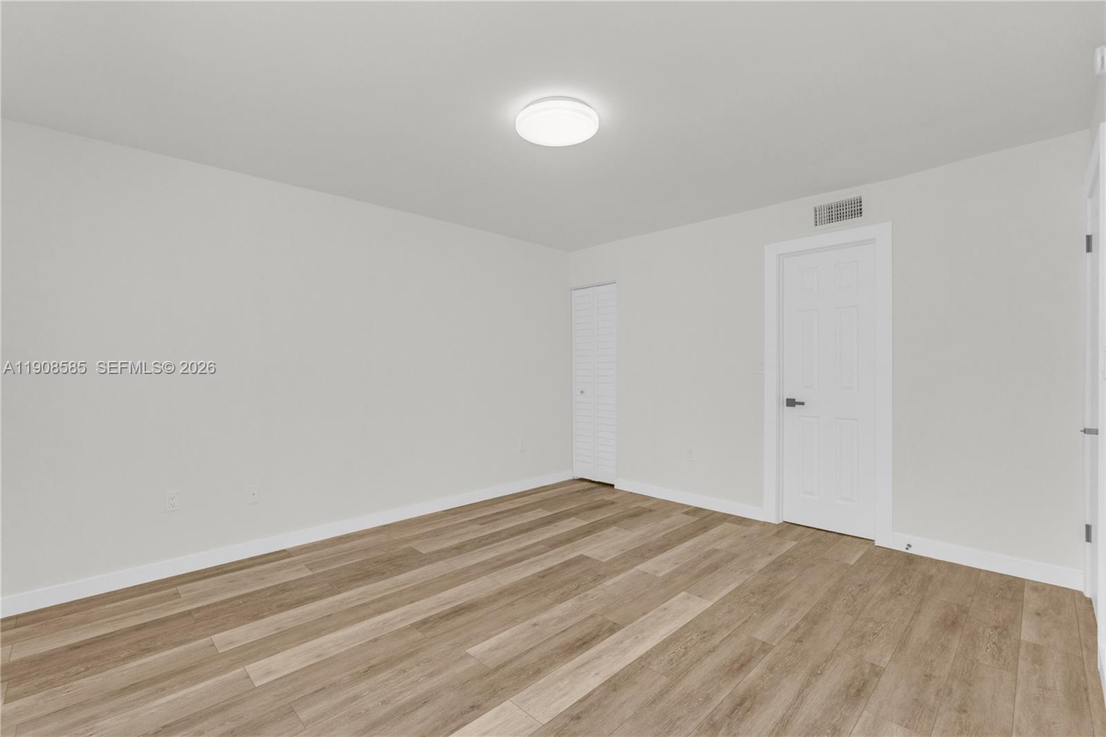 4709 NW 7th St #204-9, Miami FL 33126