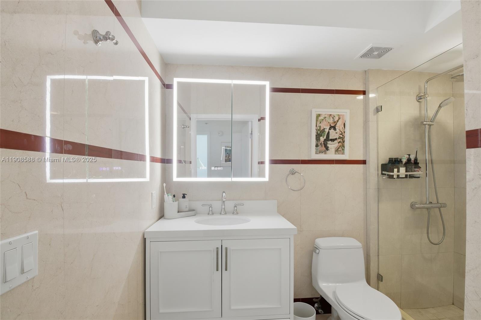 110 Washington Ave #2420, Miami Beach FL 33139