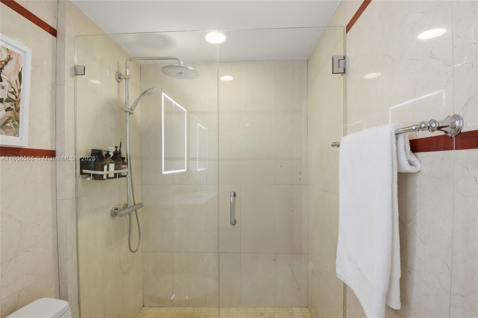 110 Washington Ave #2420, Miami Beach FL 33139
