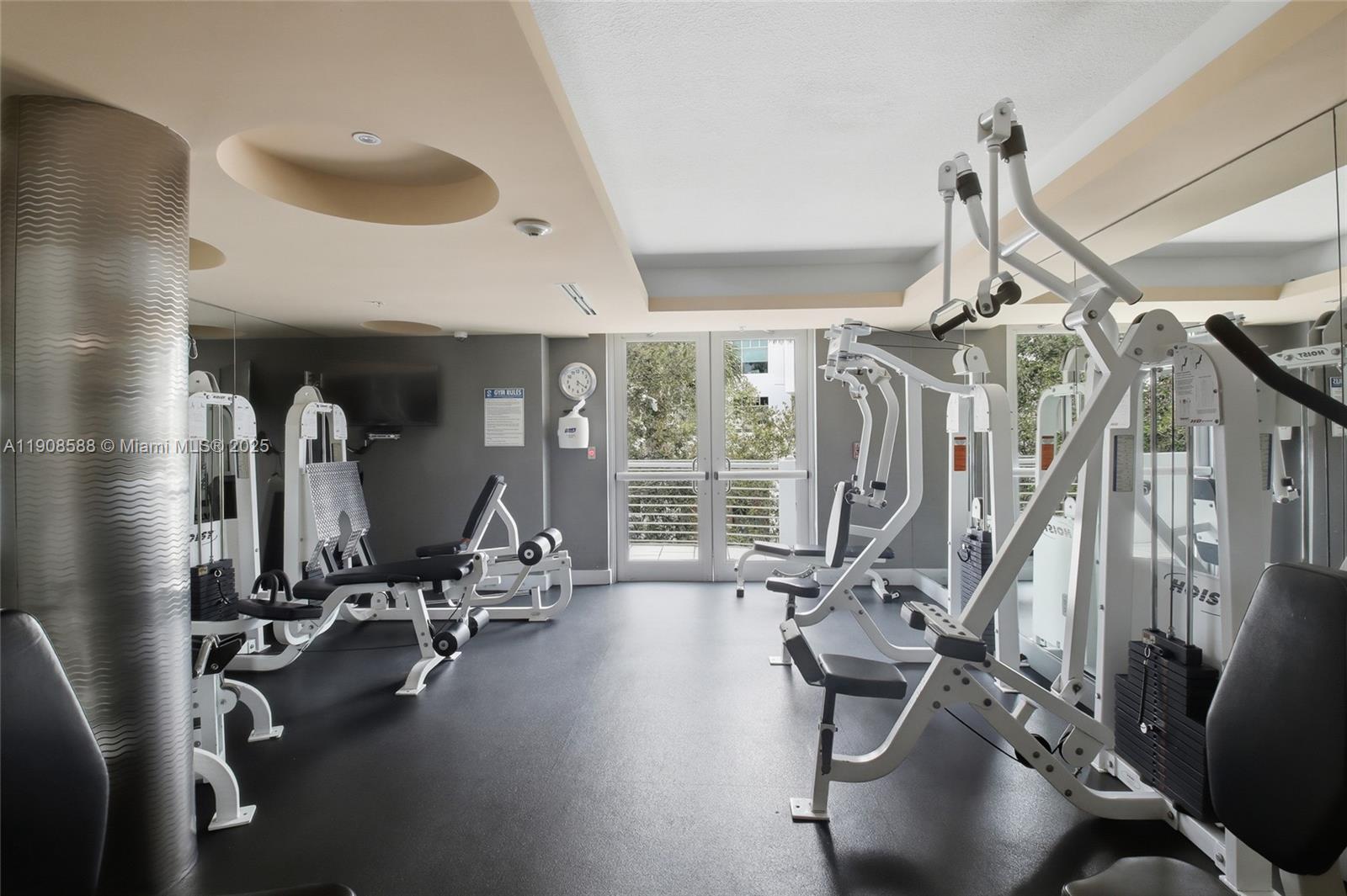 110 Washington Ave #2420, Miami Beach FL 33139