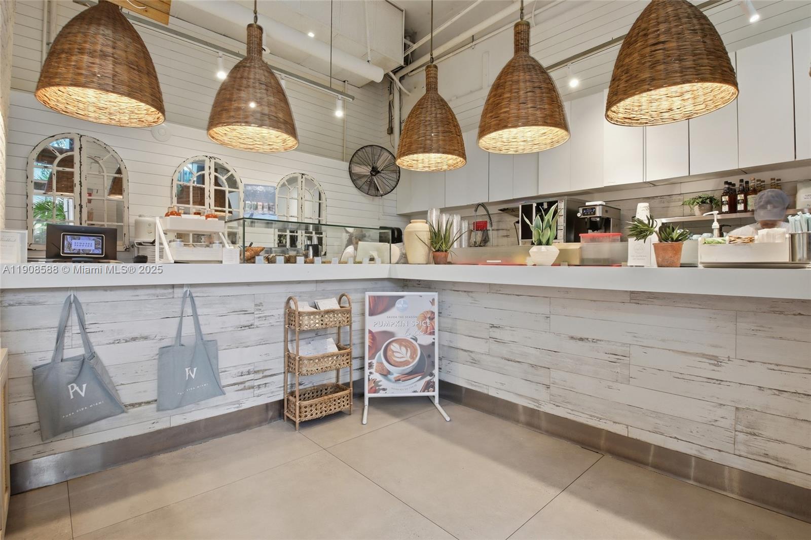 110 Washington Ave #2420, Miami Beach FL 33139