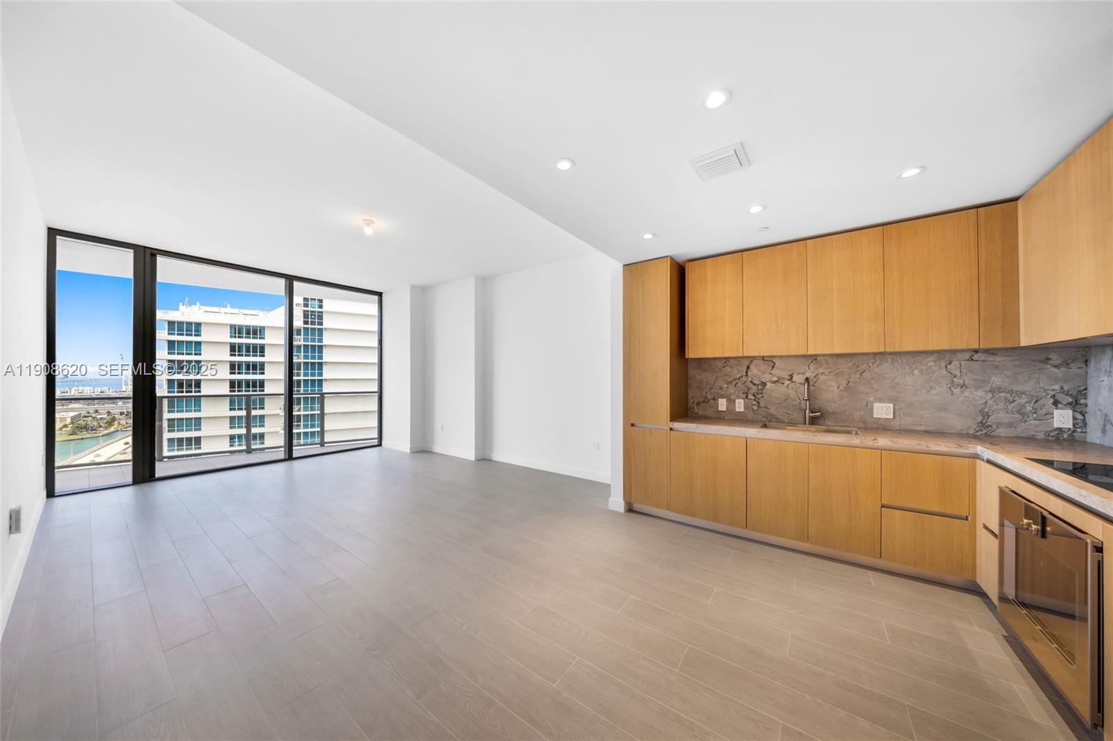 500 Alton Rd #1904, Miami Beach FL 33139