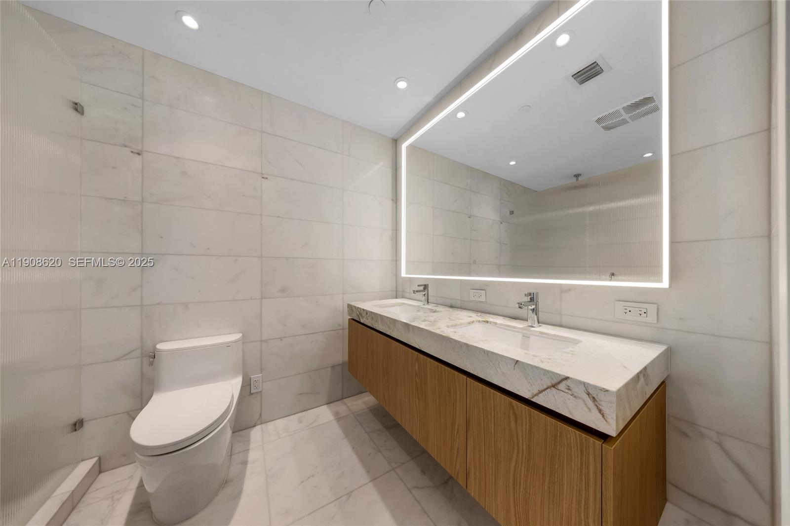 500 Alton Rd #1904, Miami Beach FL 33139