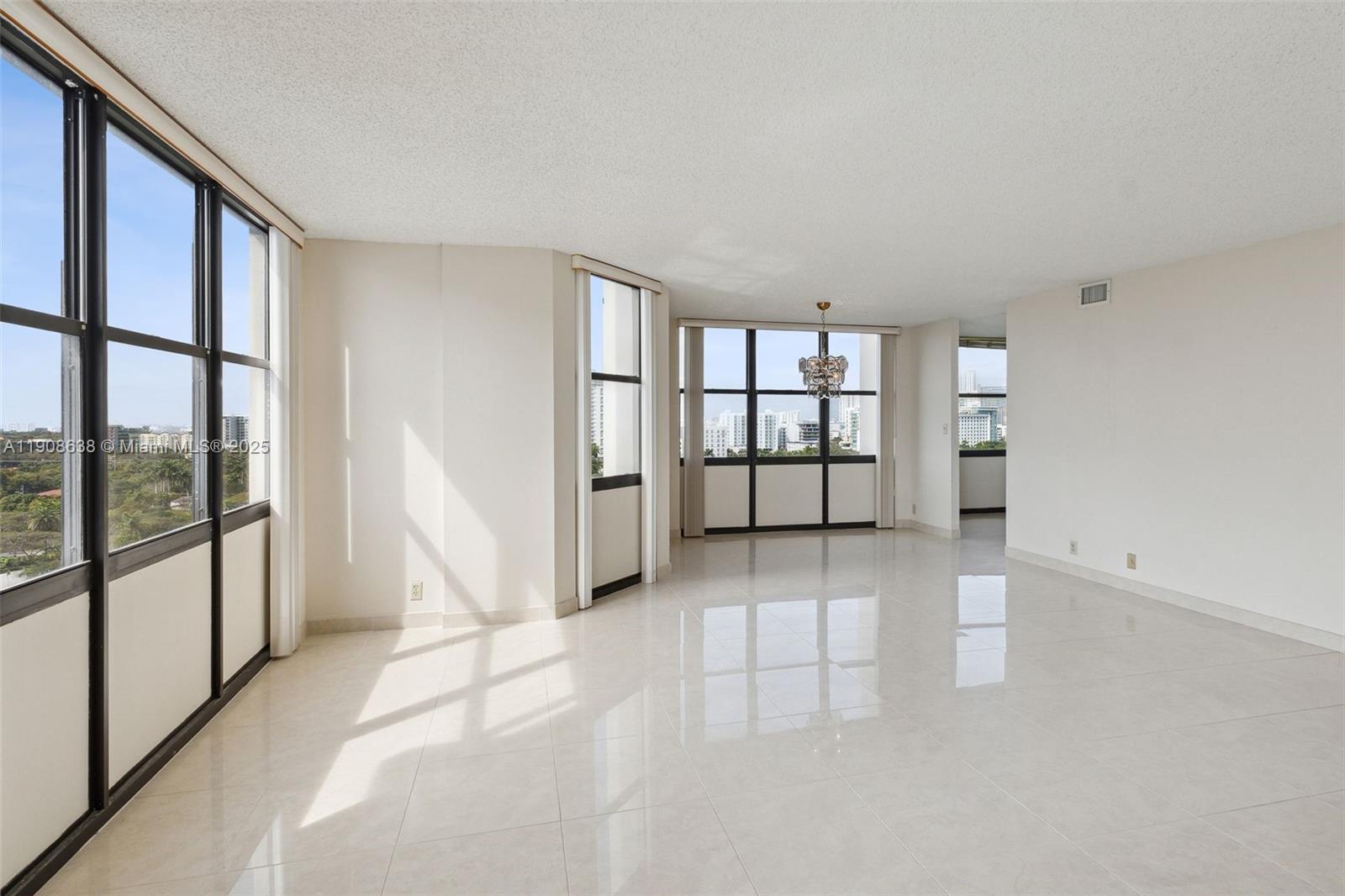 1901 Brickell Ave #B1408, Miami FL 33129
