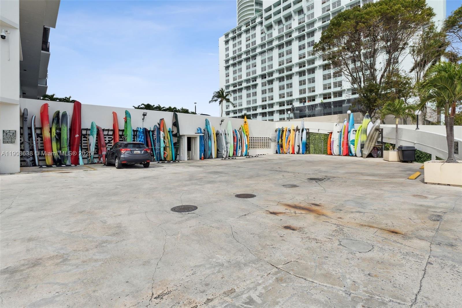 1901 Brickell Ave #B1408, Miami FL 33129