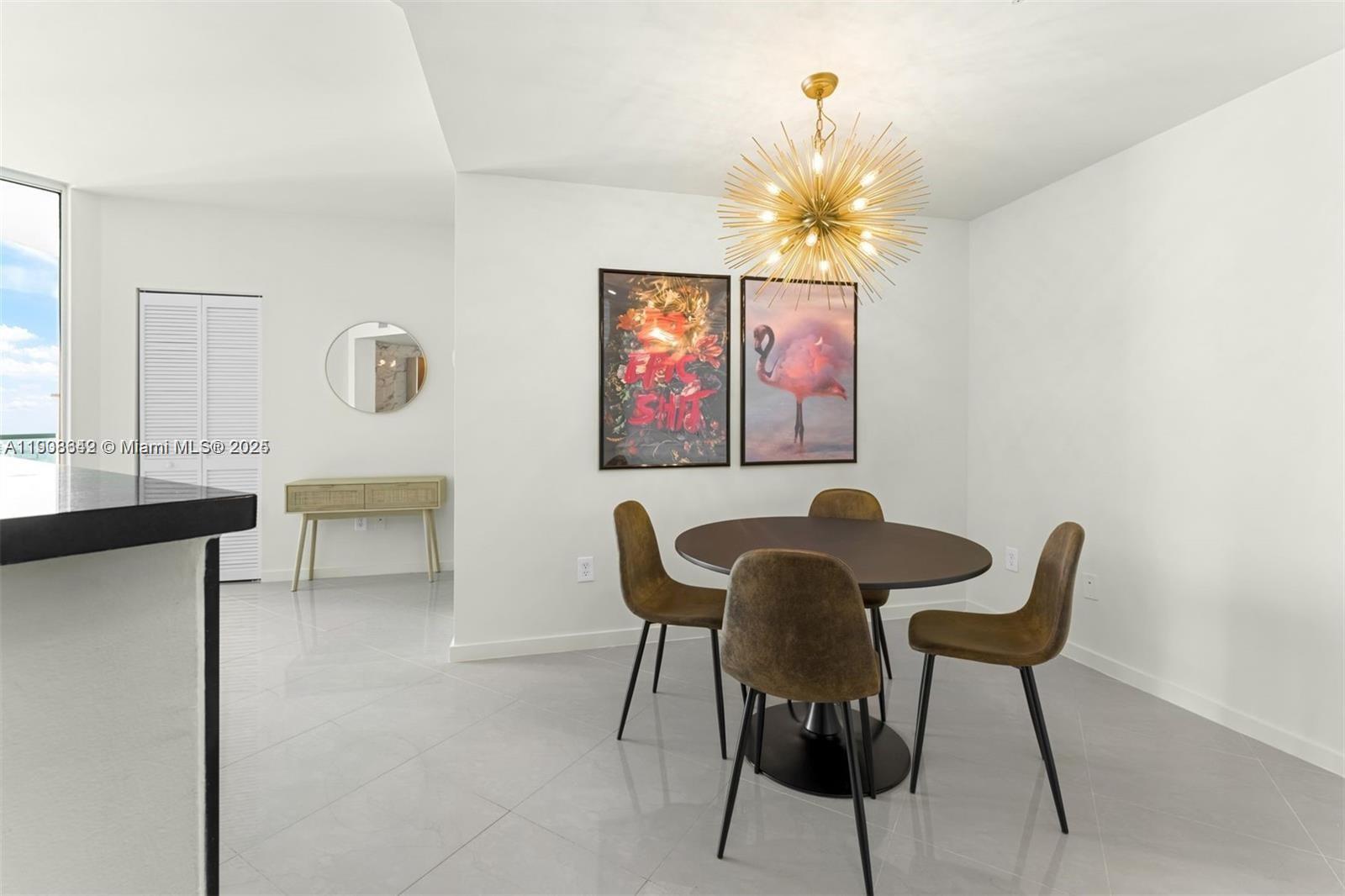 300 S Biscayne Blvd #T-3407, Miami FL 33131
