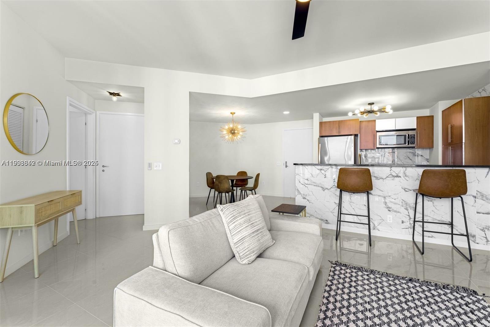 300 S Biscayne Blvd #T-3407, Miami FL 33131