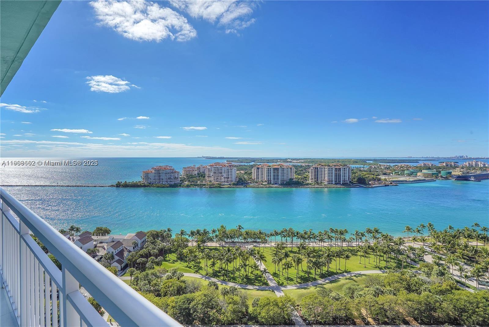 400 S Pointe Dr #2307, Miami Beach FL 33139