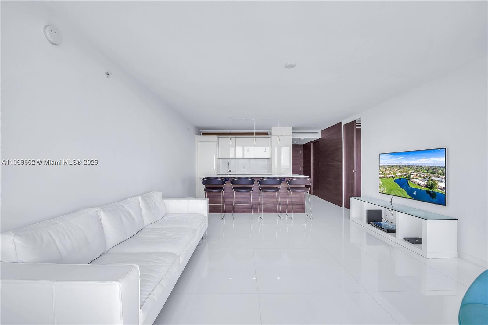 400 S Pointe Dr #2307, Miami Beach FL 33139