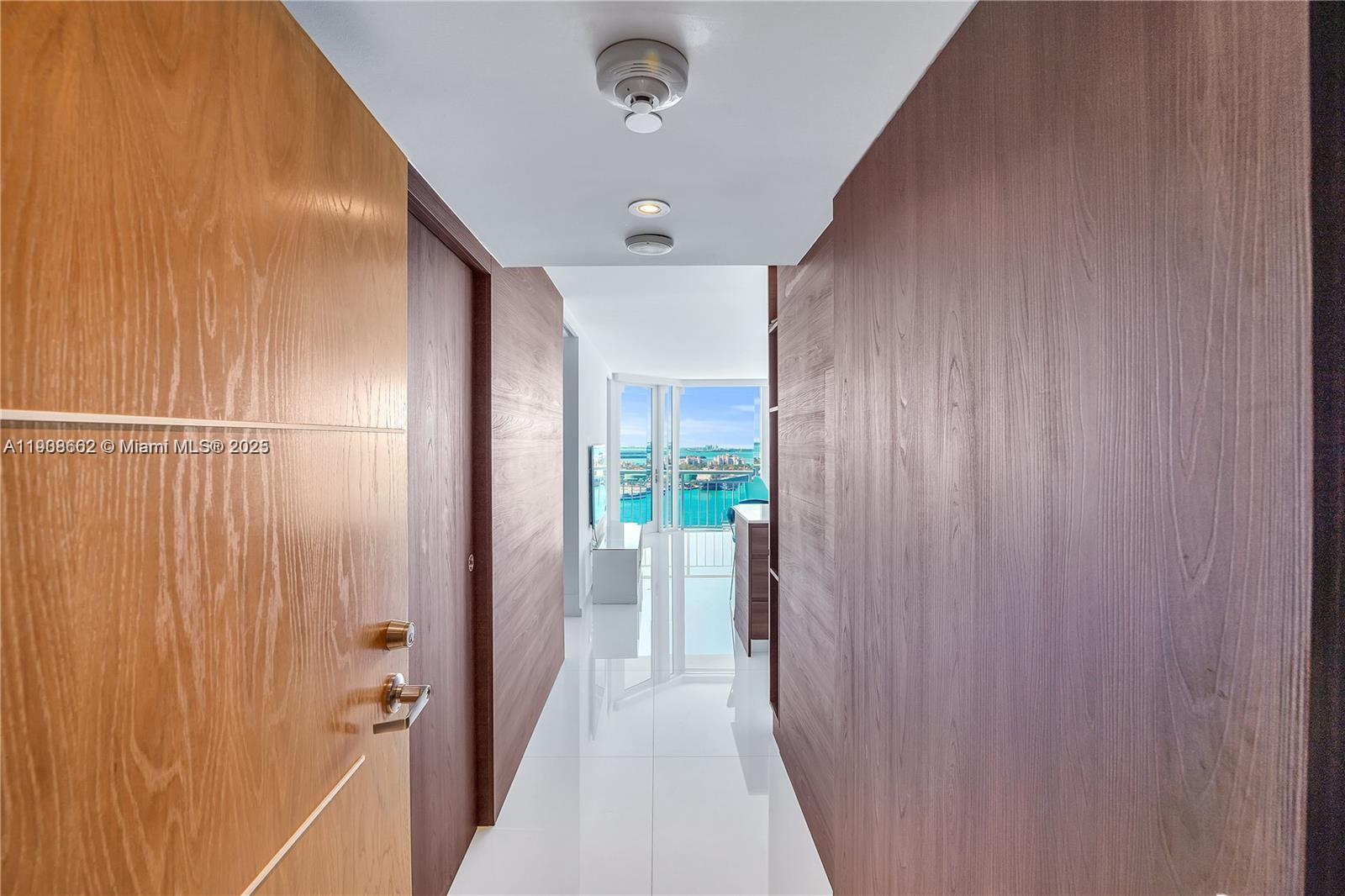 400 S Pointe Dr #2307, Miami Beach FL 33139