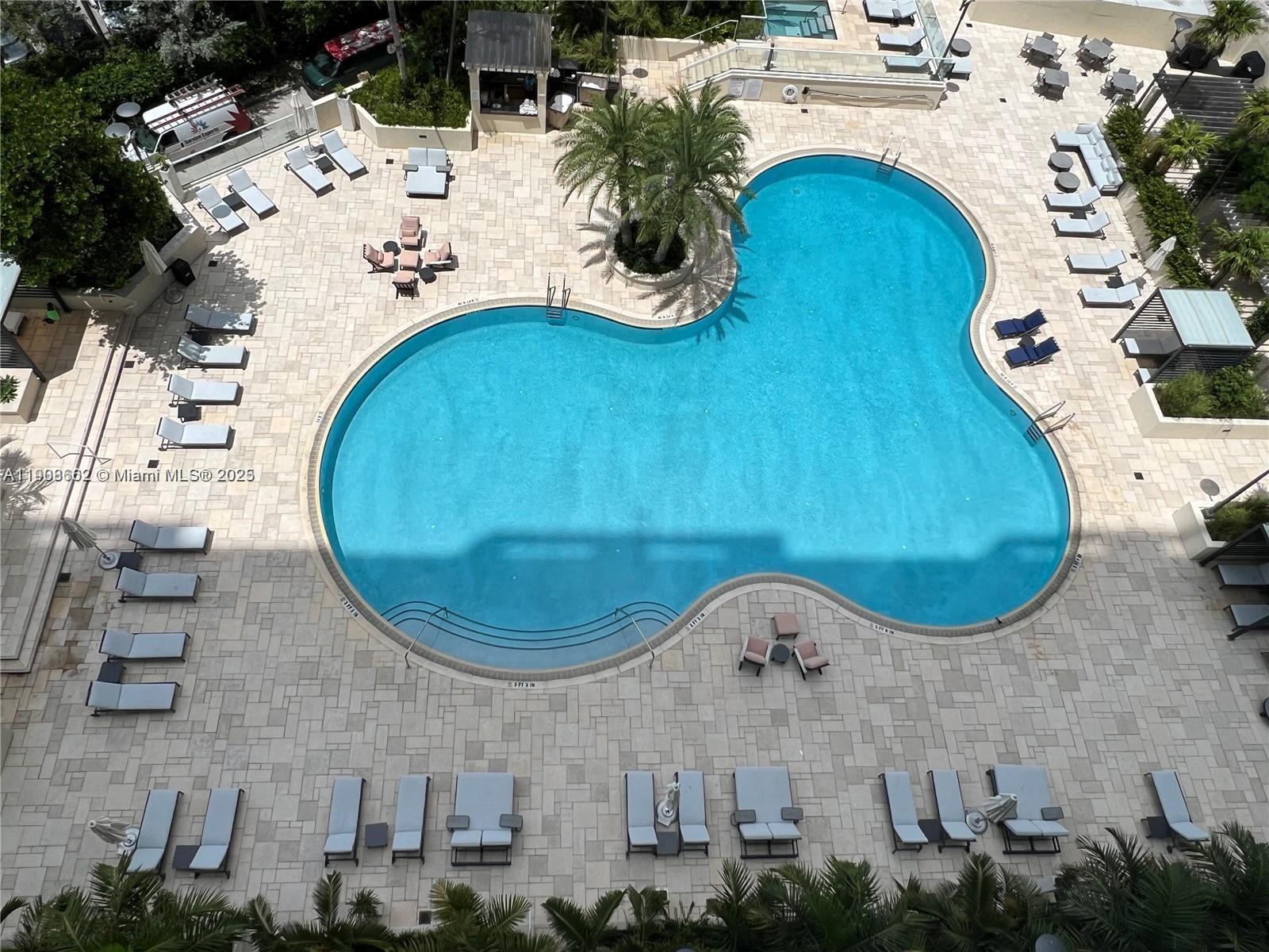 400 S Pointe Dr #2307, Miami Beach FL 33139