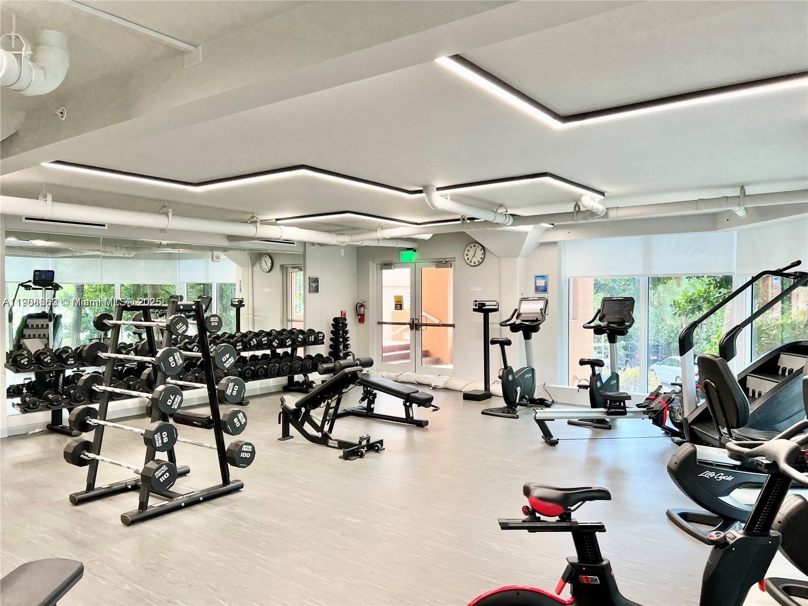 400 S Pointe Dr #2307, Miami Beach FL 33139