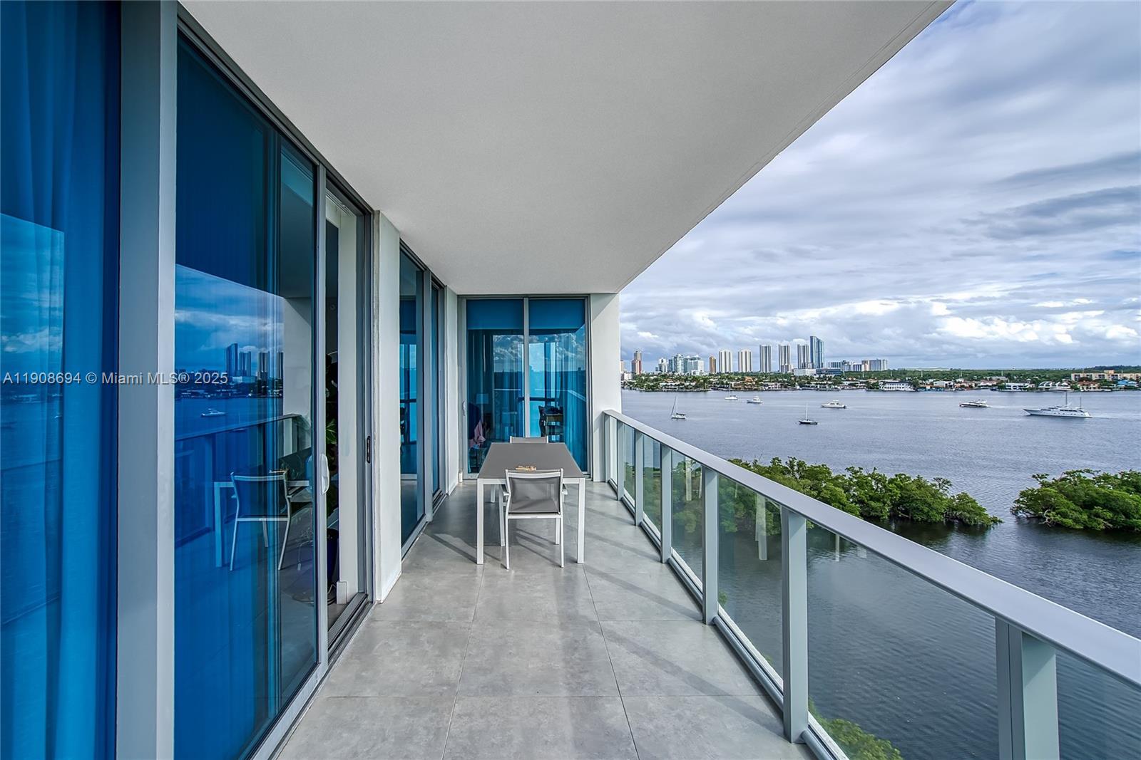 17111 Biscayne Blvd #902, North Miami Beach FL 33160