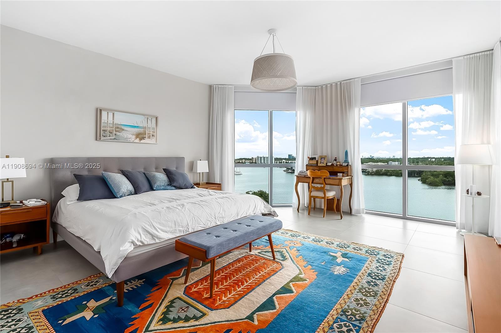 17111 Biscayne Blvd #902, North Miami Beach FL 33160