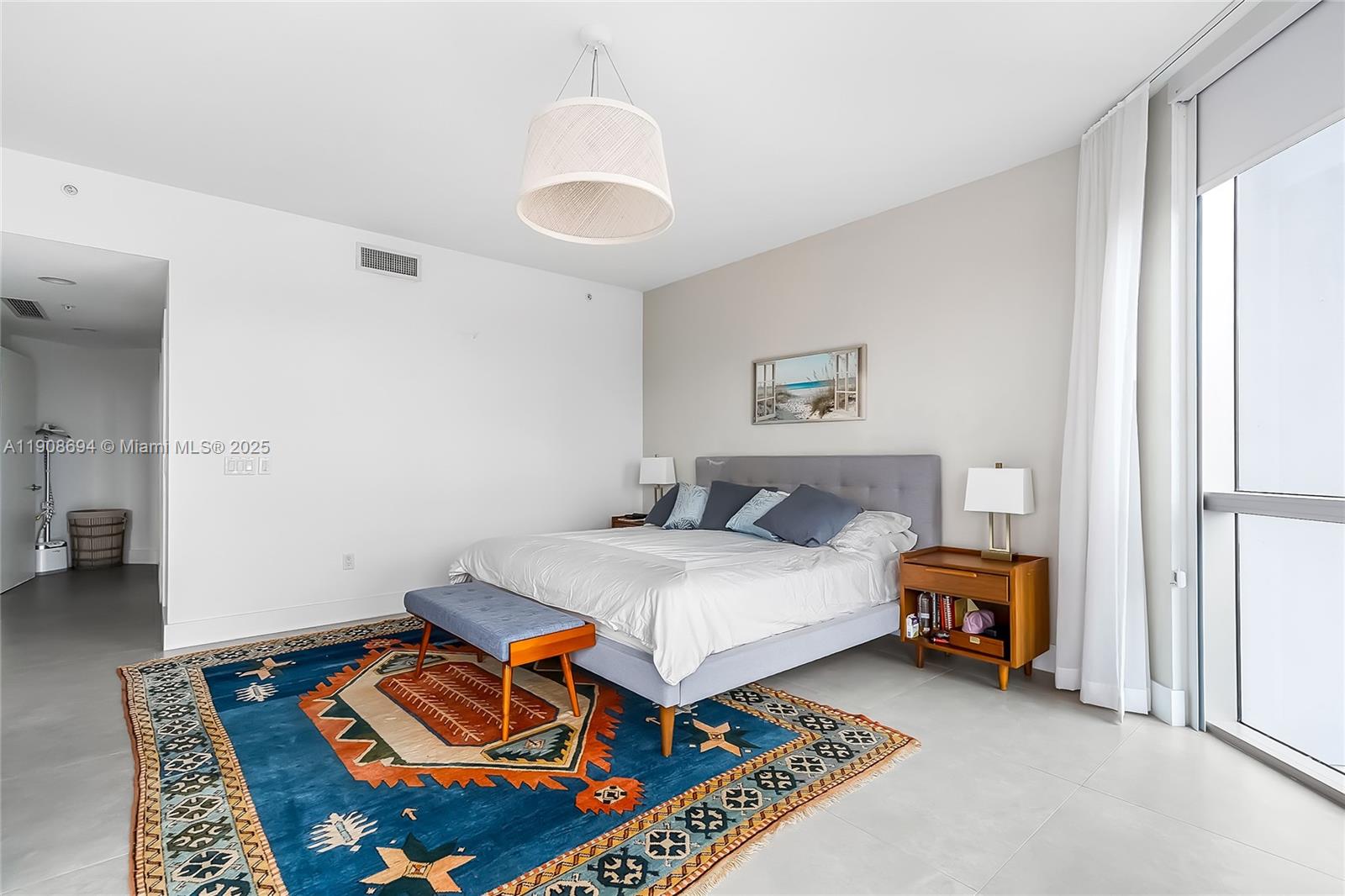 17111 Biscayne Blvd #902, North Miami Beach FL 33160