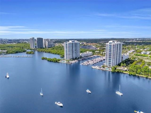 17111 Biscayne Blvd #902, North Miami Beach FL 33160