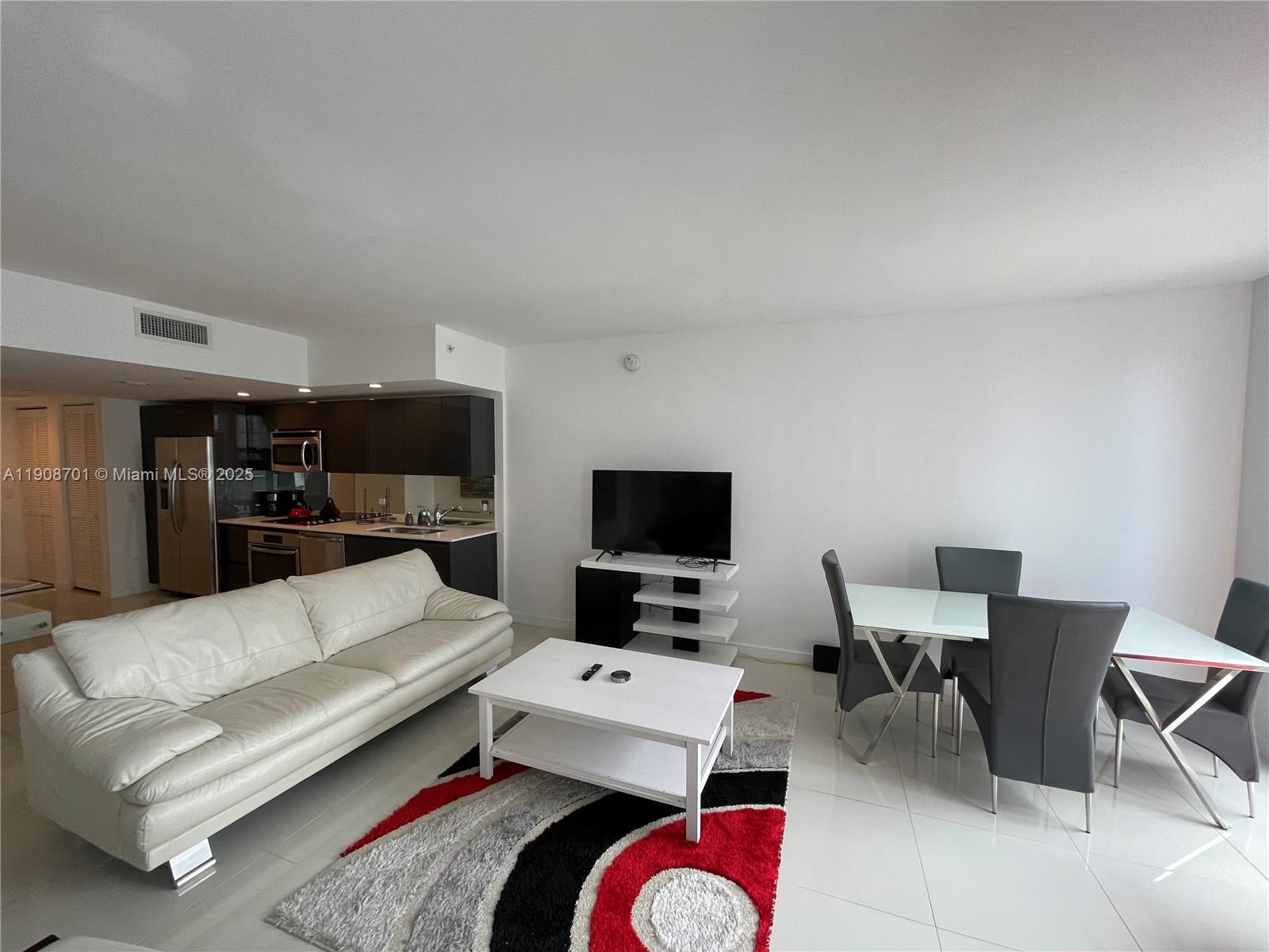 31 SE 6th St #2503, Miami FL 33131