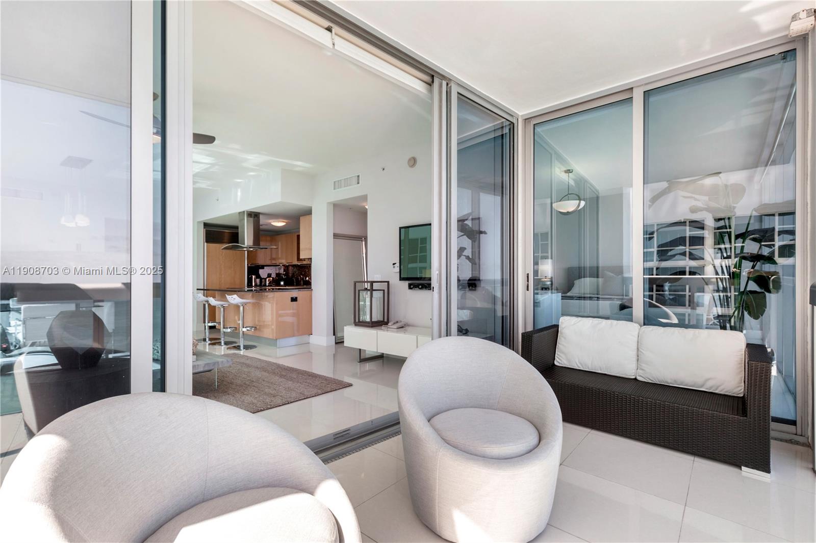 6899 Collins Ave #1508, Miami Beach FL 33141