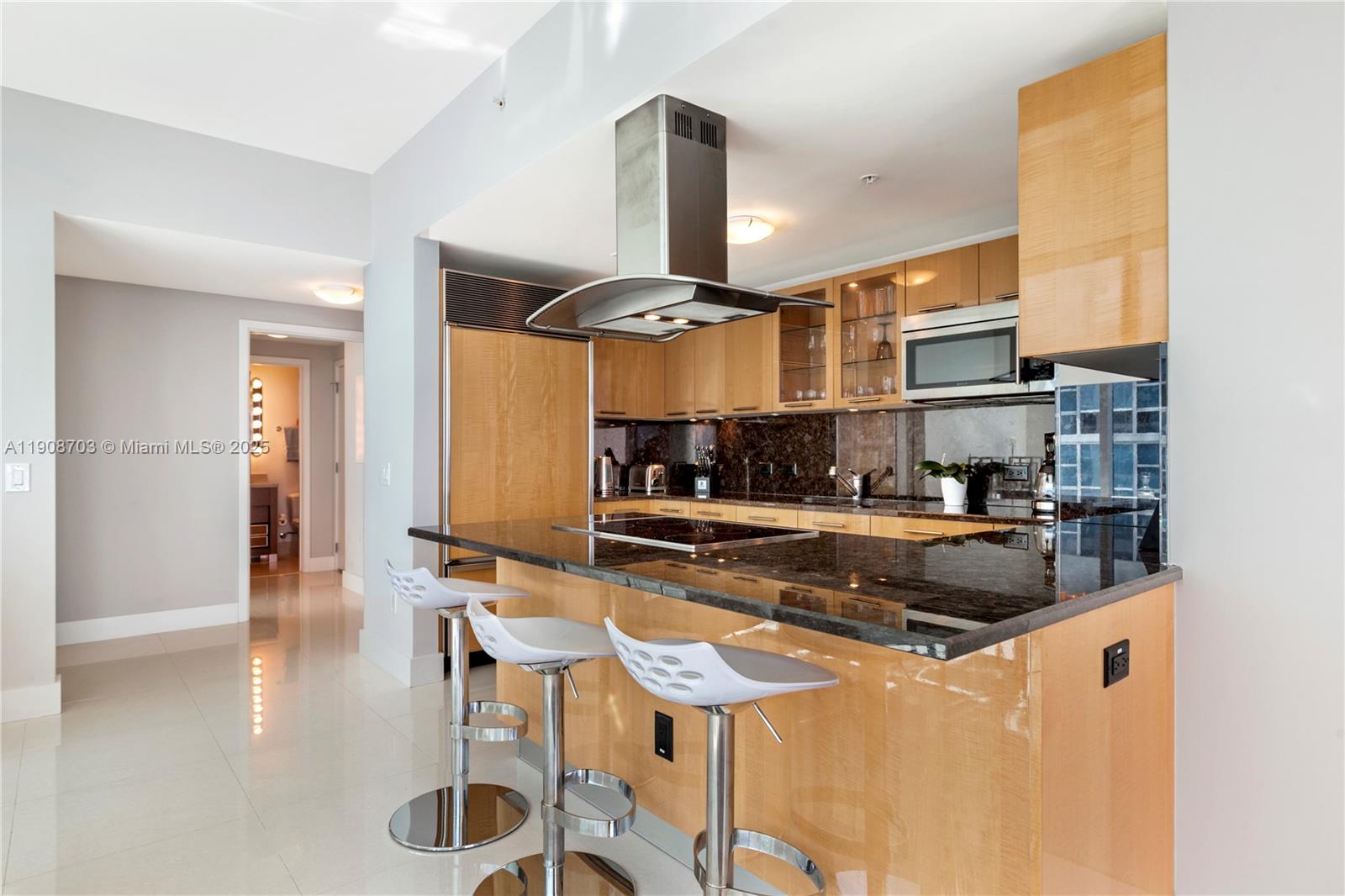 6899 Collins Ave #1508, Miami Beach FL 33141