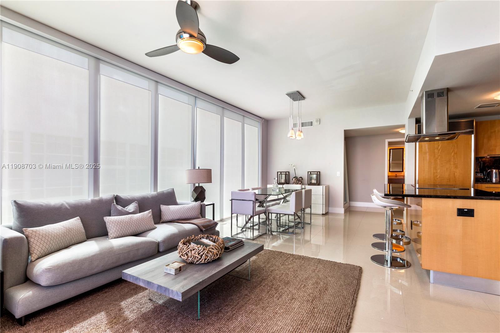 6899 Collins Ave #1508, Miami Beach FL 33141