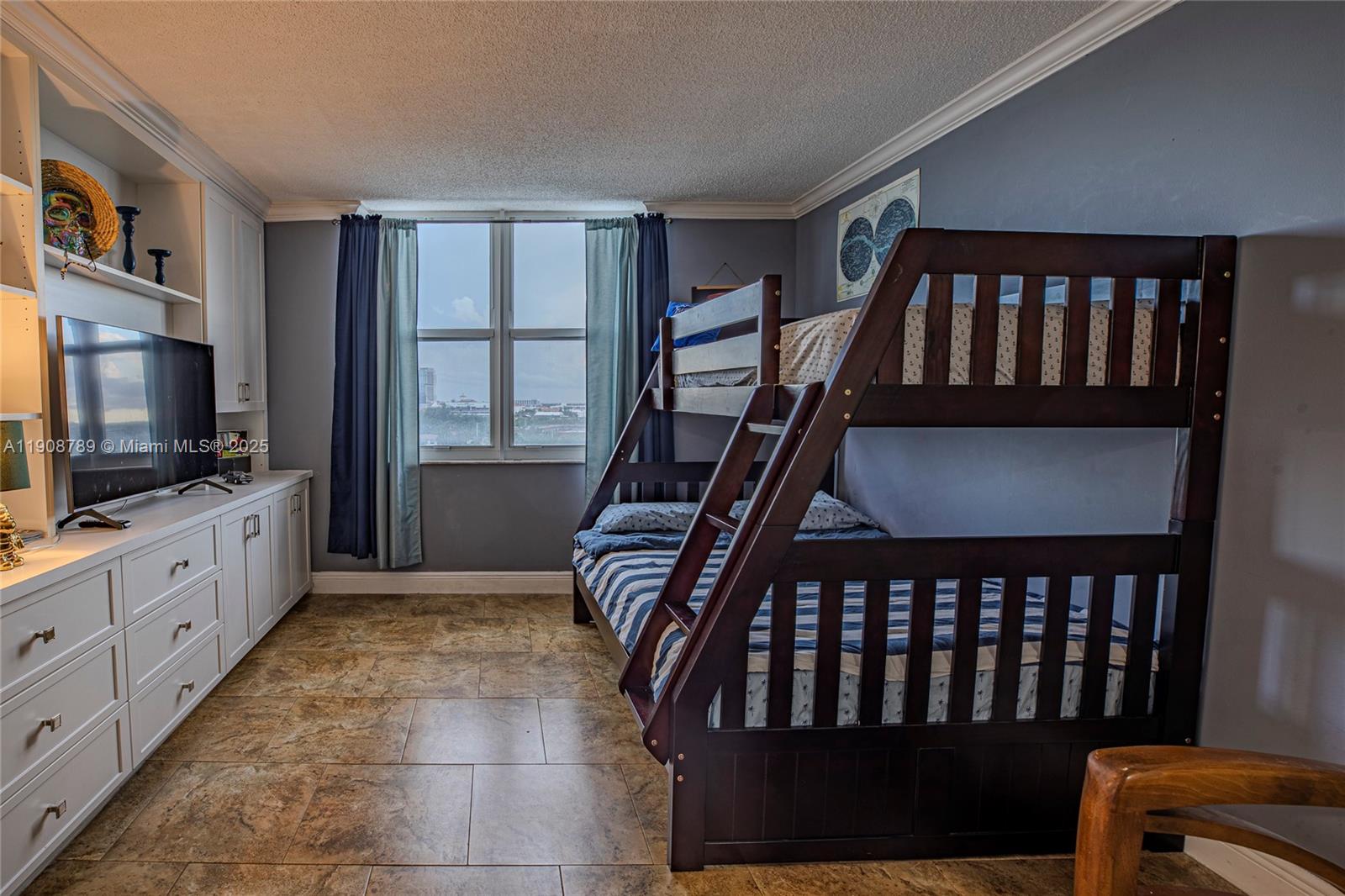 437 Golden Isles Dr #9B-C, Hallandale Beach FL 33009