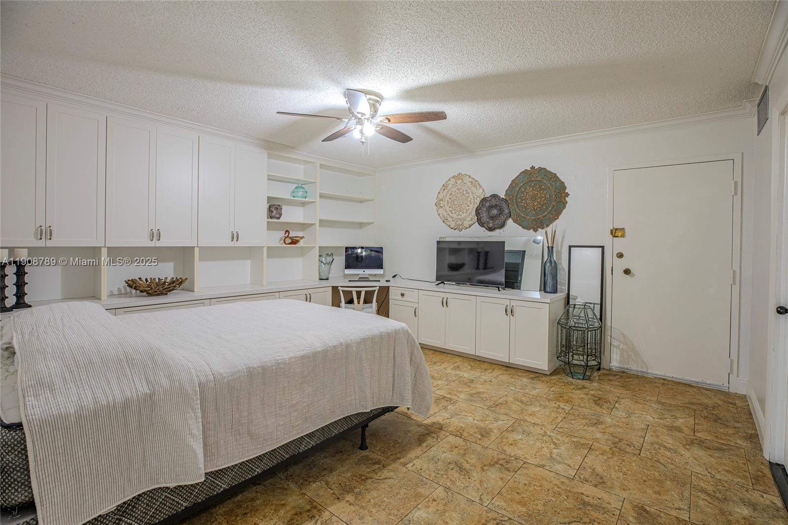 437 Golden Isles Dr #9B-C, Hallandale Beach FL 33009