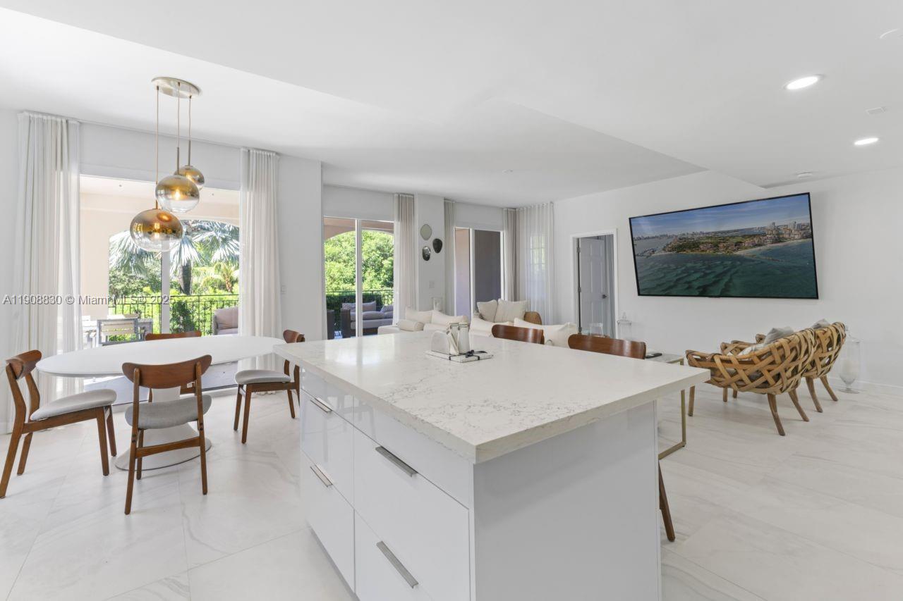 19217 Fisher Island Dr #19217, Miami Beach FL 33109