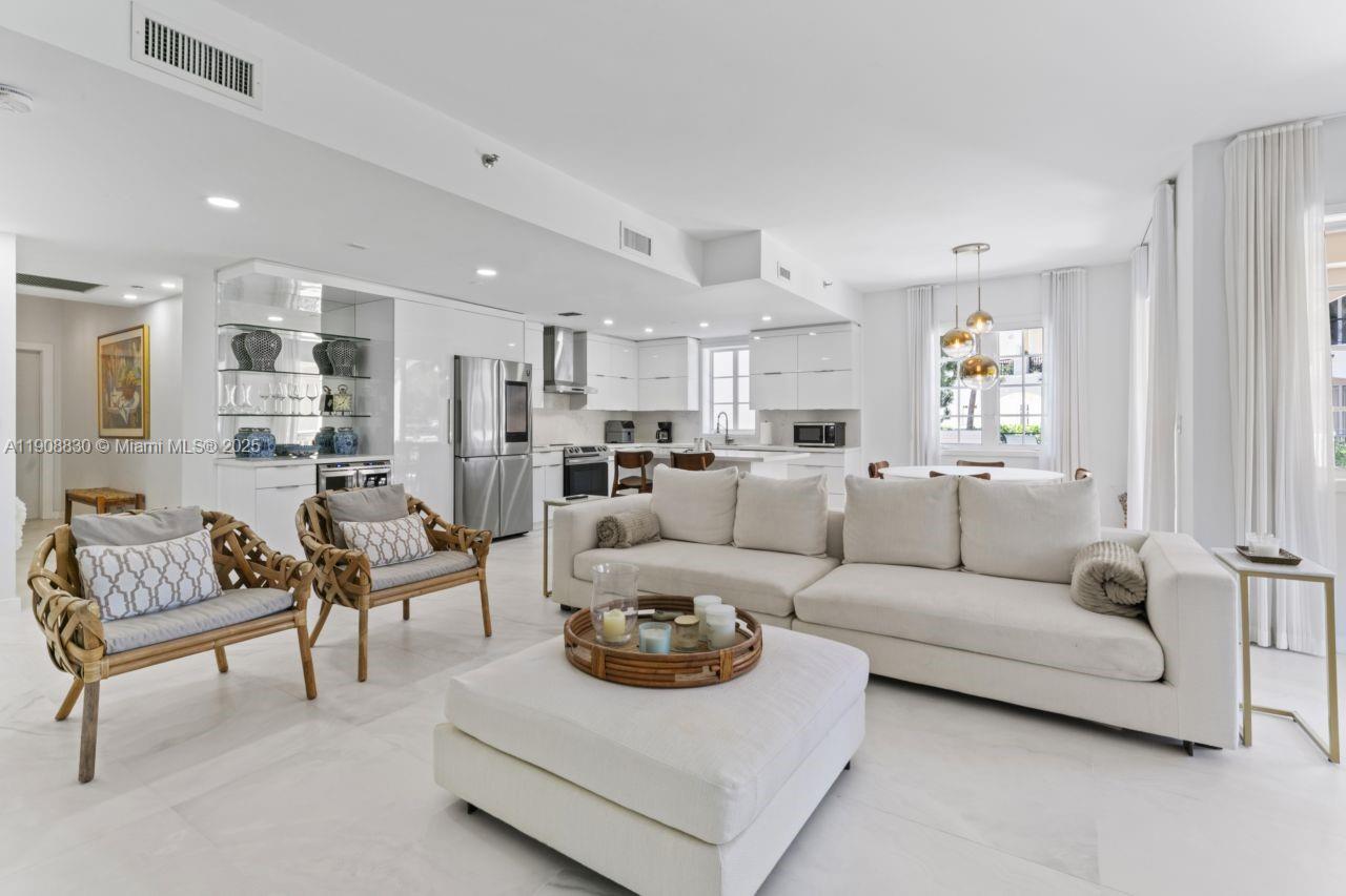 19217 Fisher Island Dr #19217, Miami Beach FL 33109
