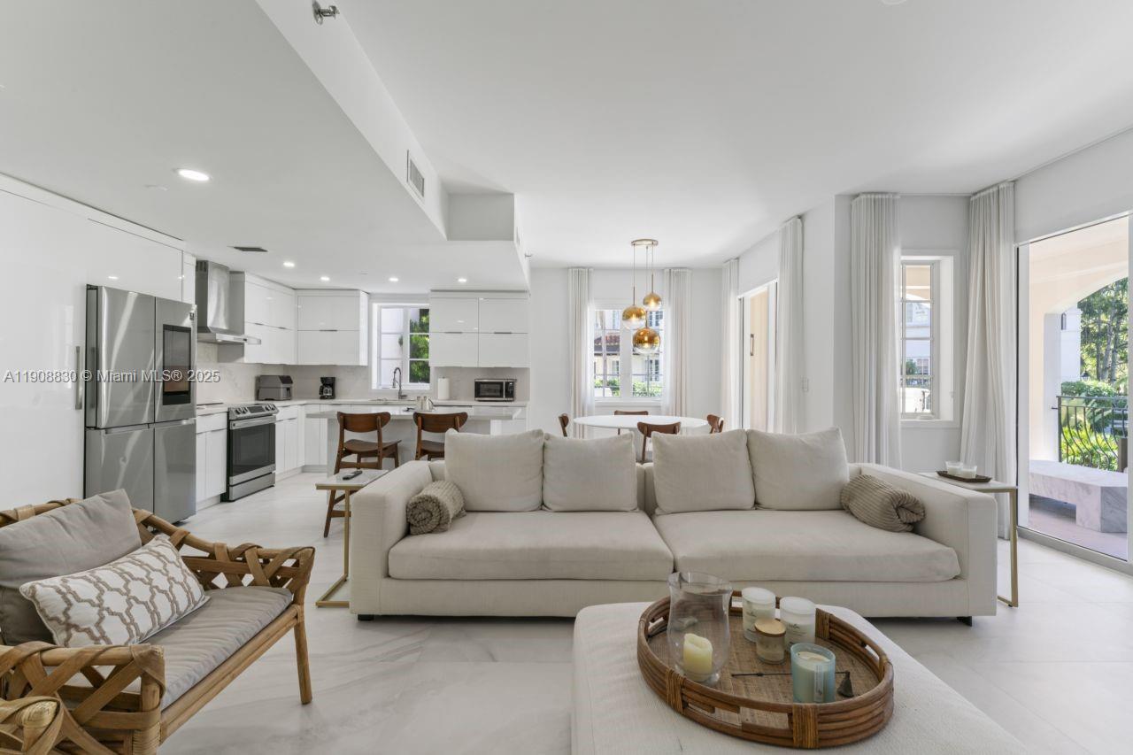 19217 Fisher Island Dr #19217, Miami Beach FL 33109