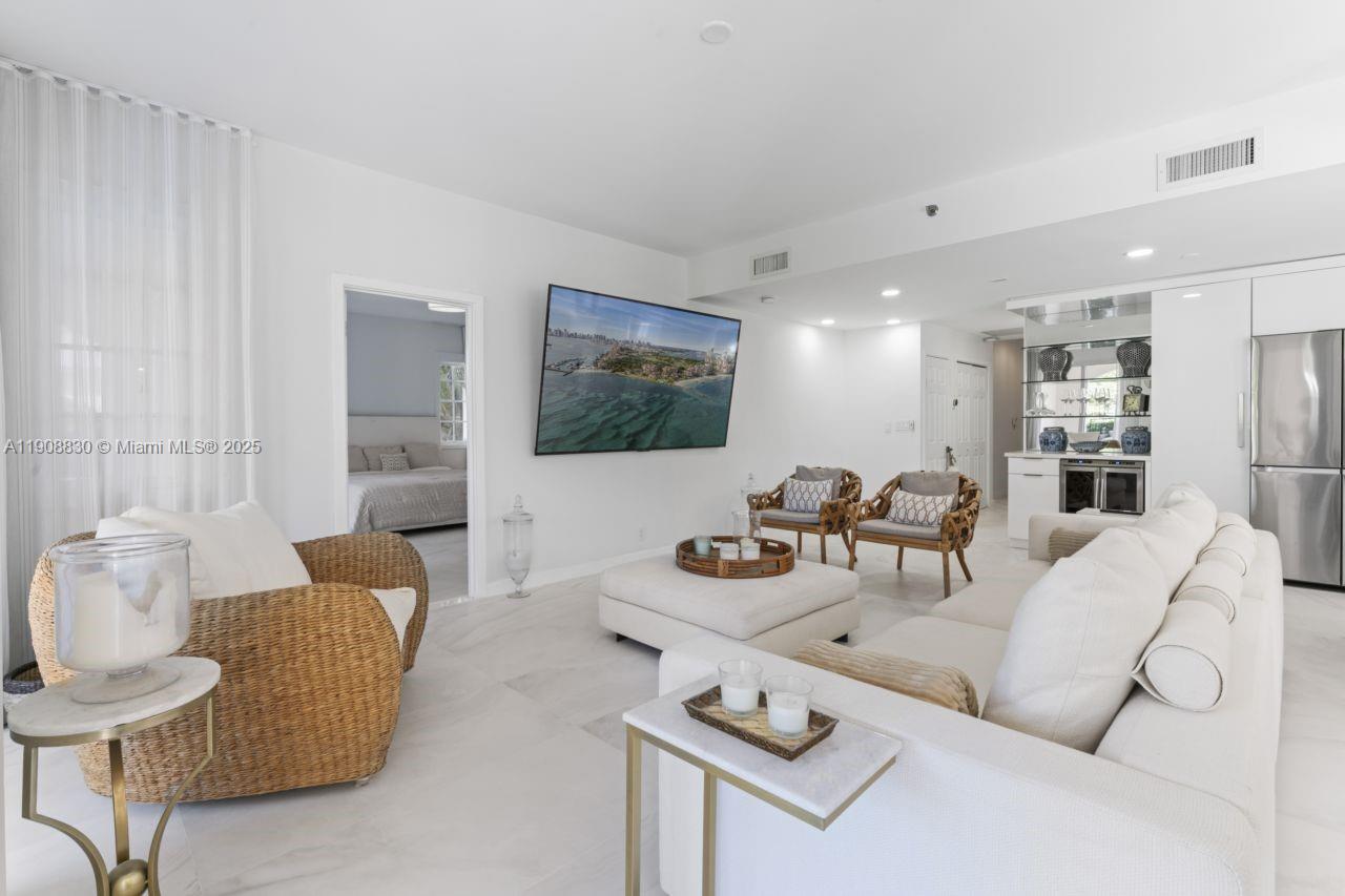 19217 Fisher Island Dr #19217, Miami Beach FL 33109