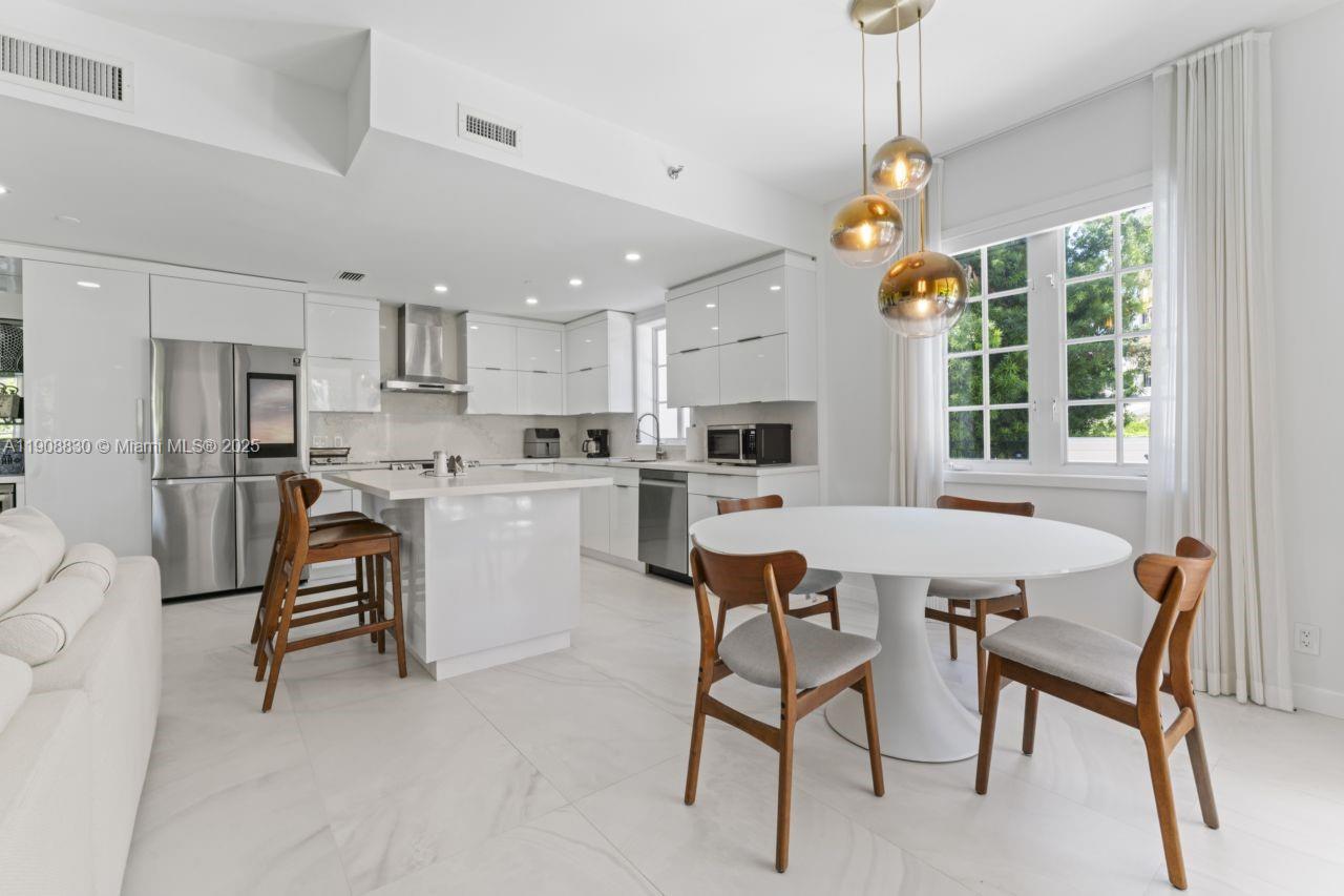 19217 Fisher Island Dr #19217, Miami Beach FL 33109